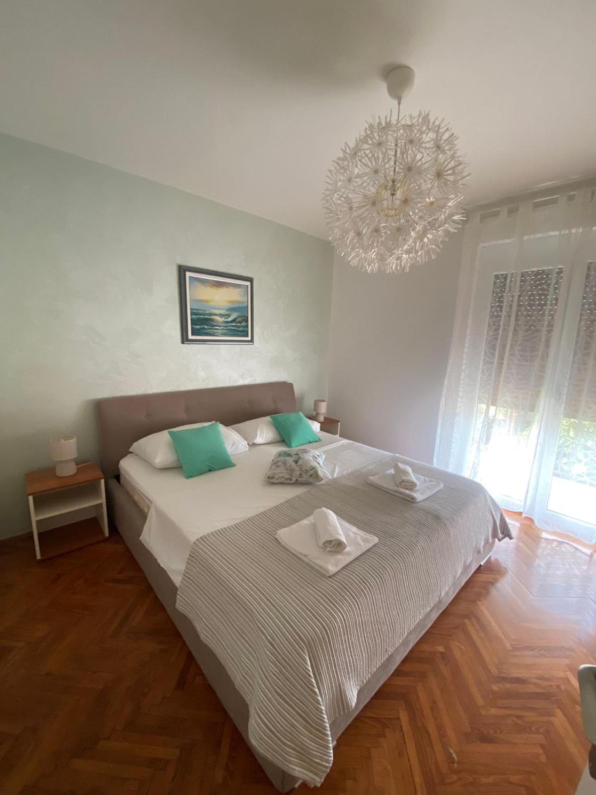 Apartment with Terrace photo 2