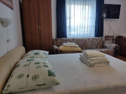 Studio Apartment with Sea View photo 2
