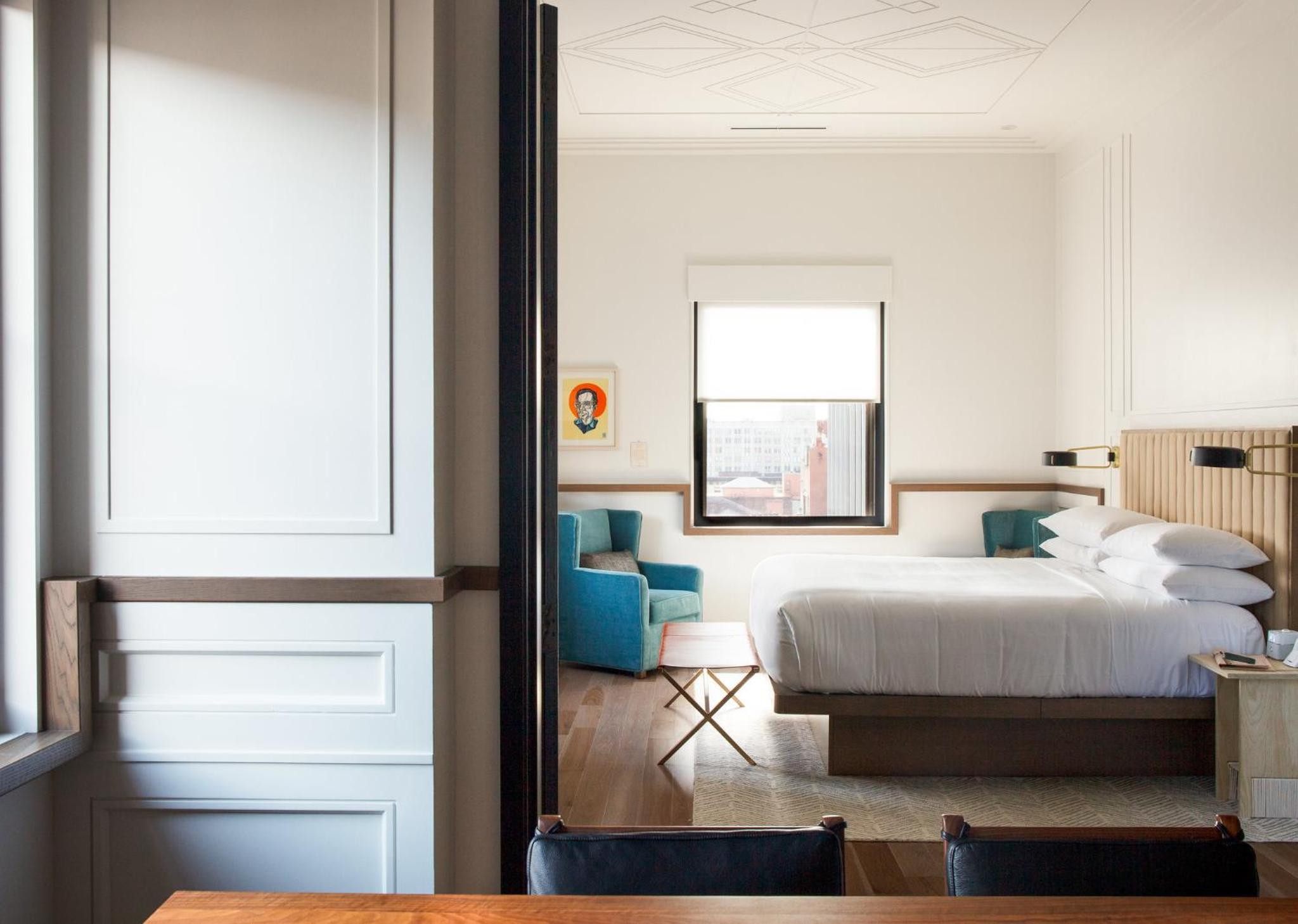 Signature Suite, 1 King photo 1