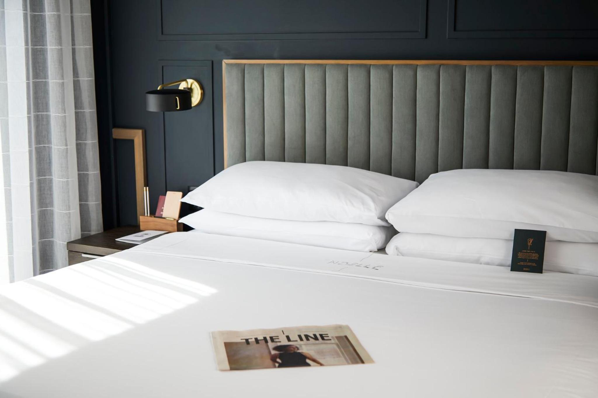 Standard King Room photo 3