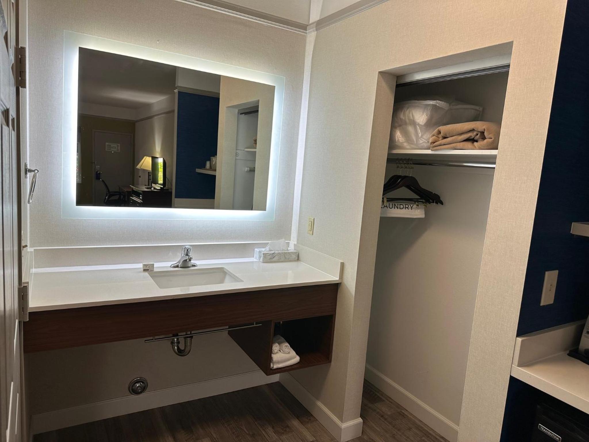 Standard Room - Photo 2