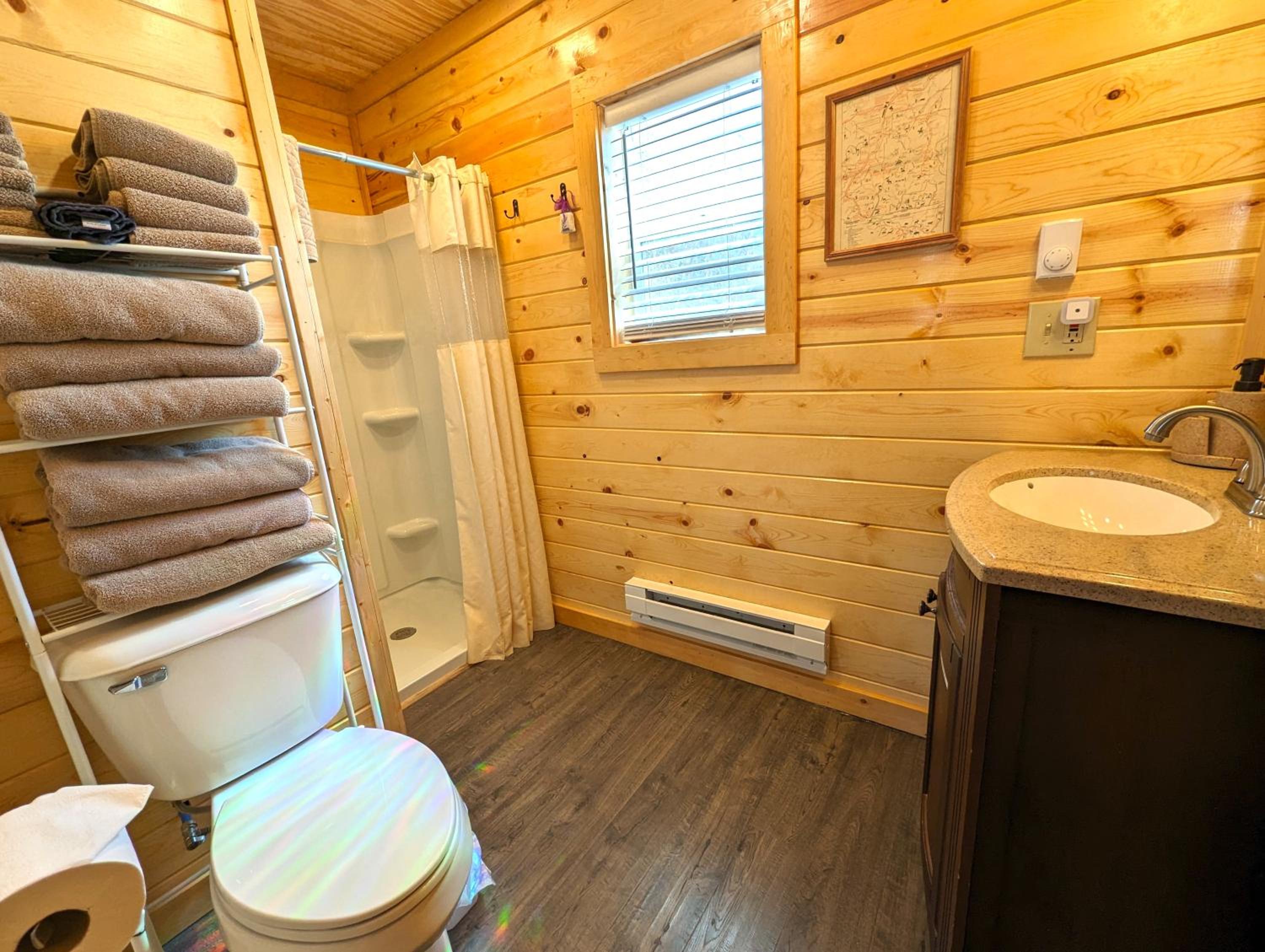 Two-Bedroom House (Cabin 4) - Photo 14