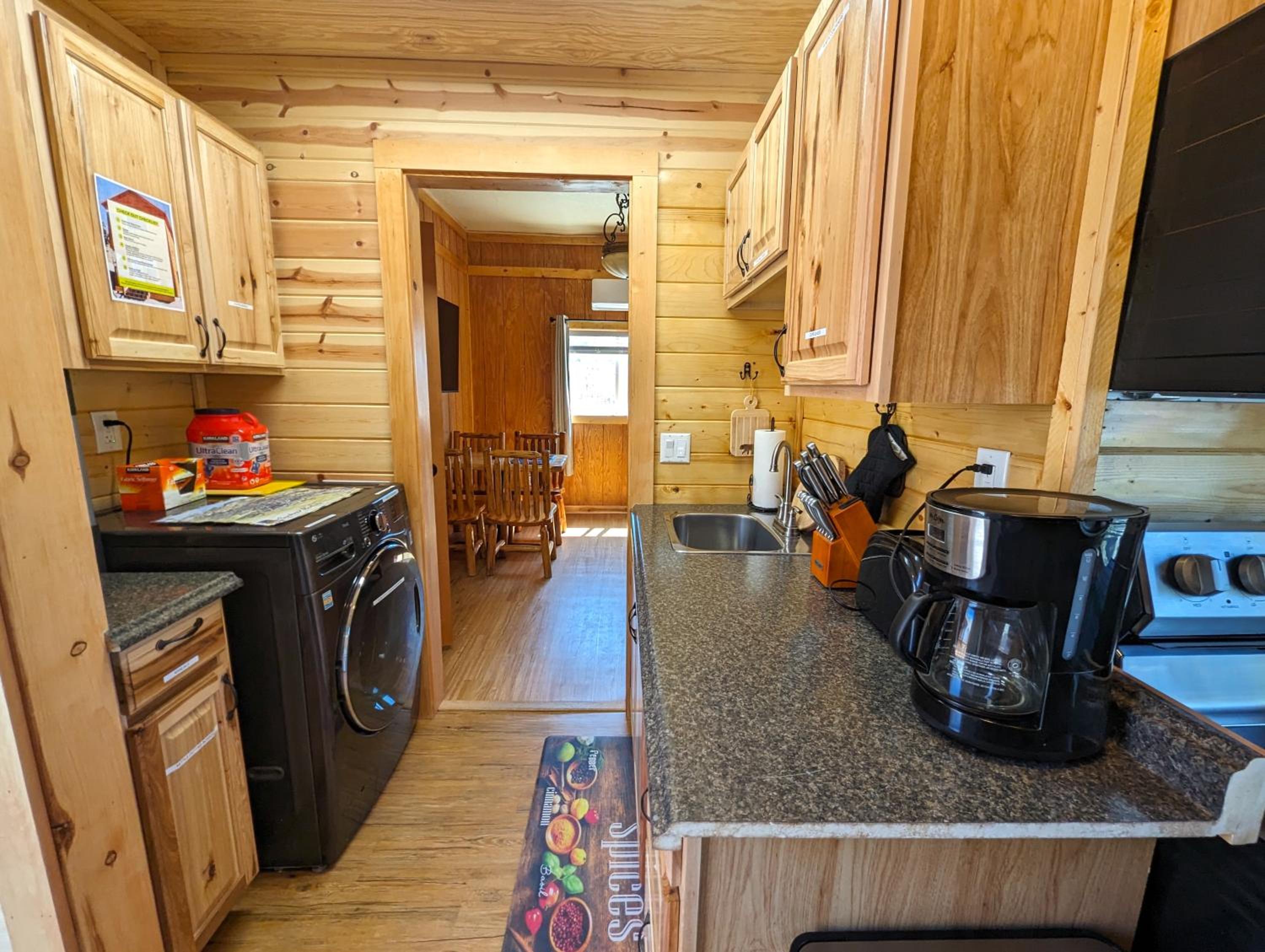 Two-Bedroom House (Cabin 4) - Photo 19
