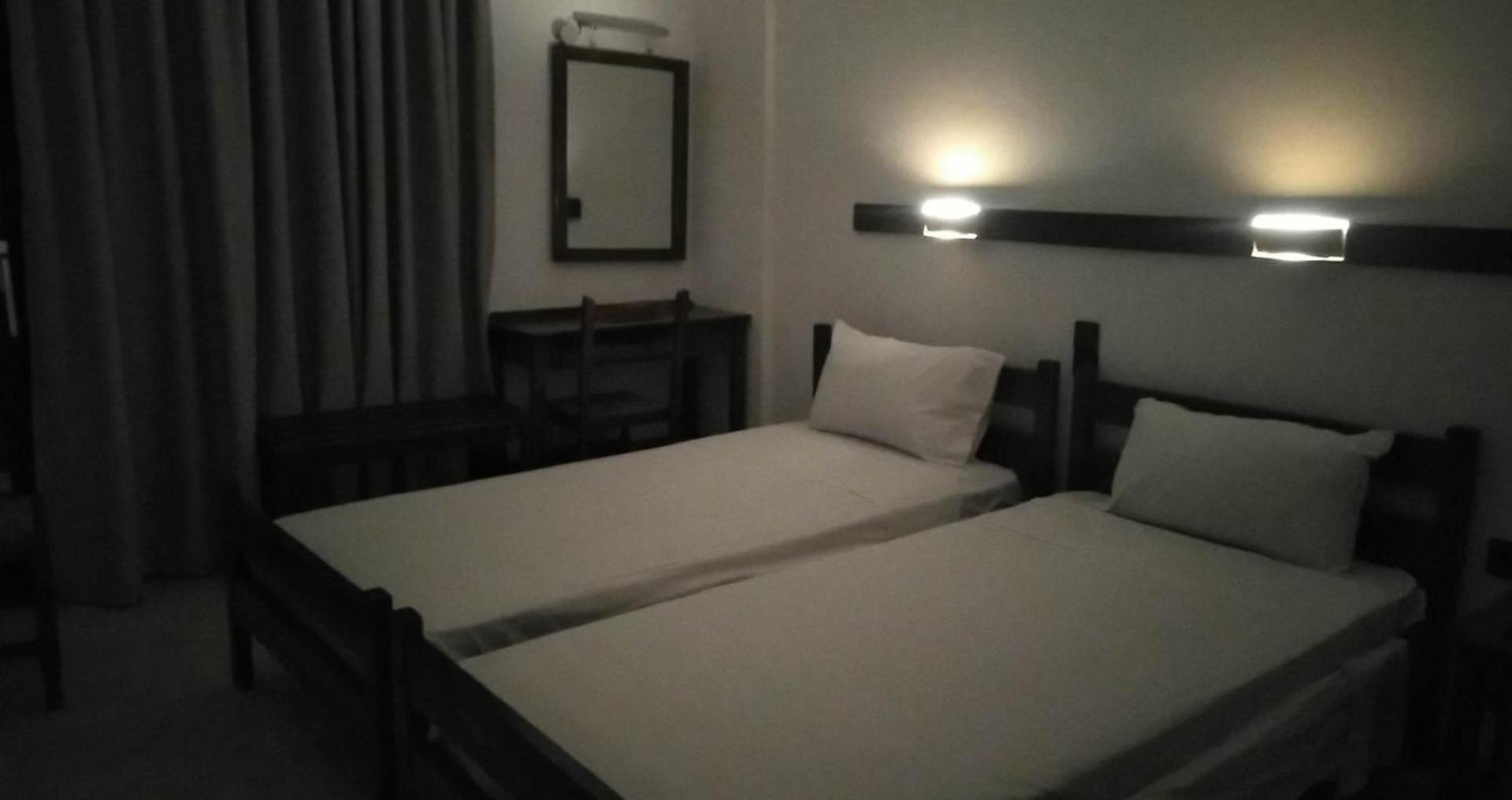 Twin Room - Photo 1
