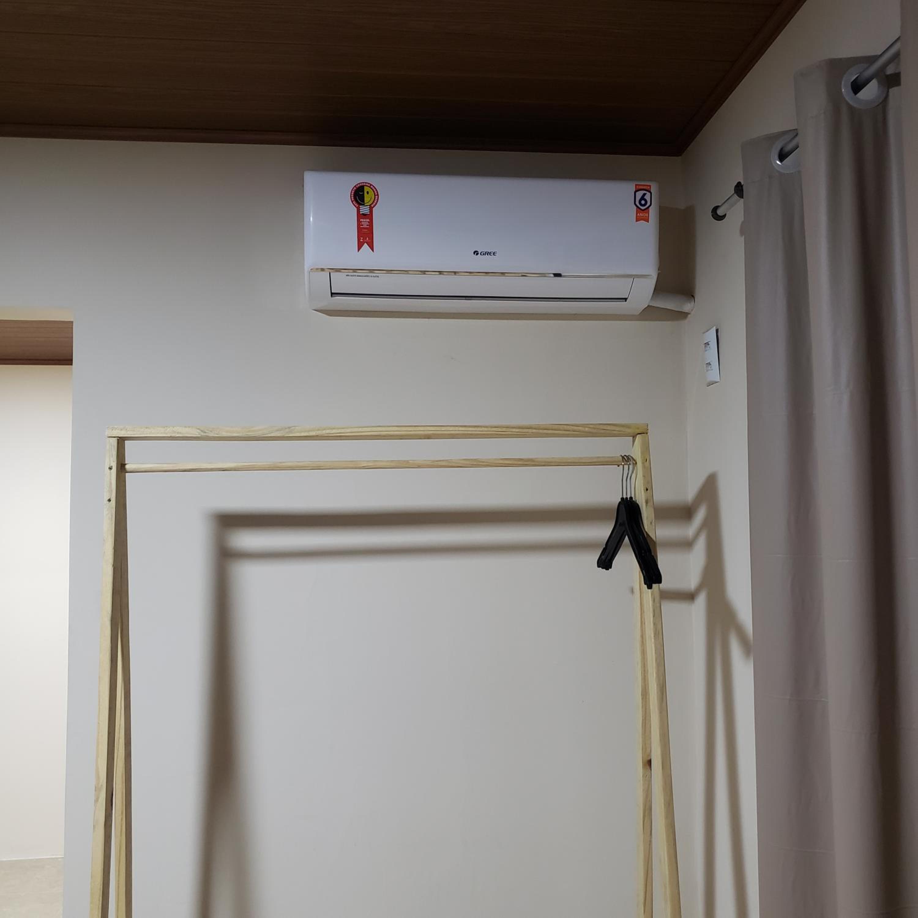 Double Room with Private Bathroom - Photo 4