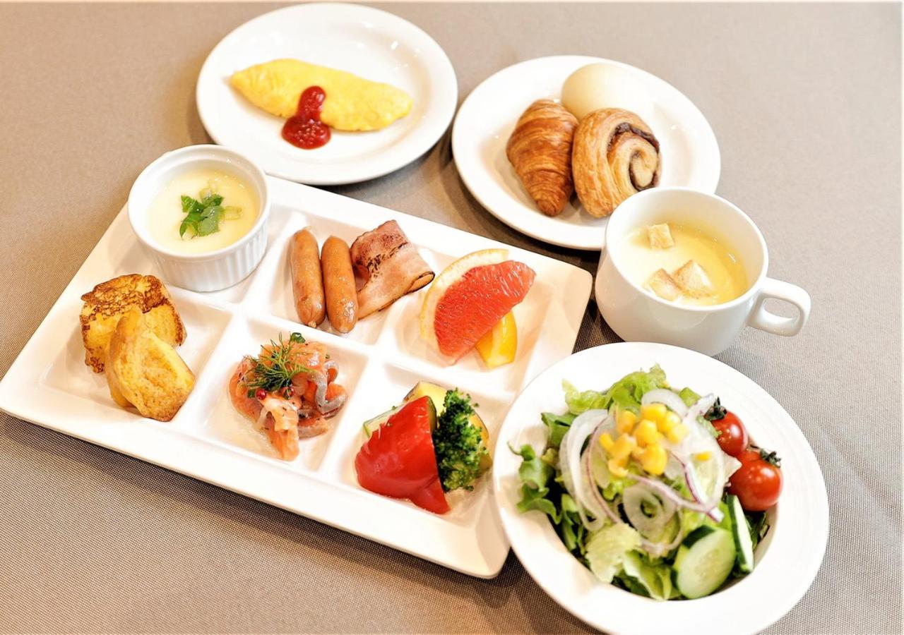 Standard Twin Room - Non-Smoking - Breakfast Included photo 3