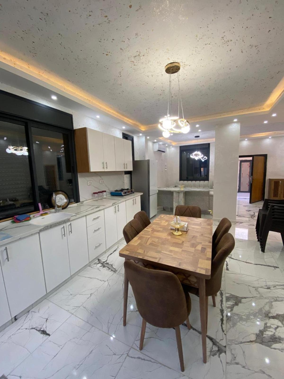 Villa photo 3