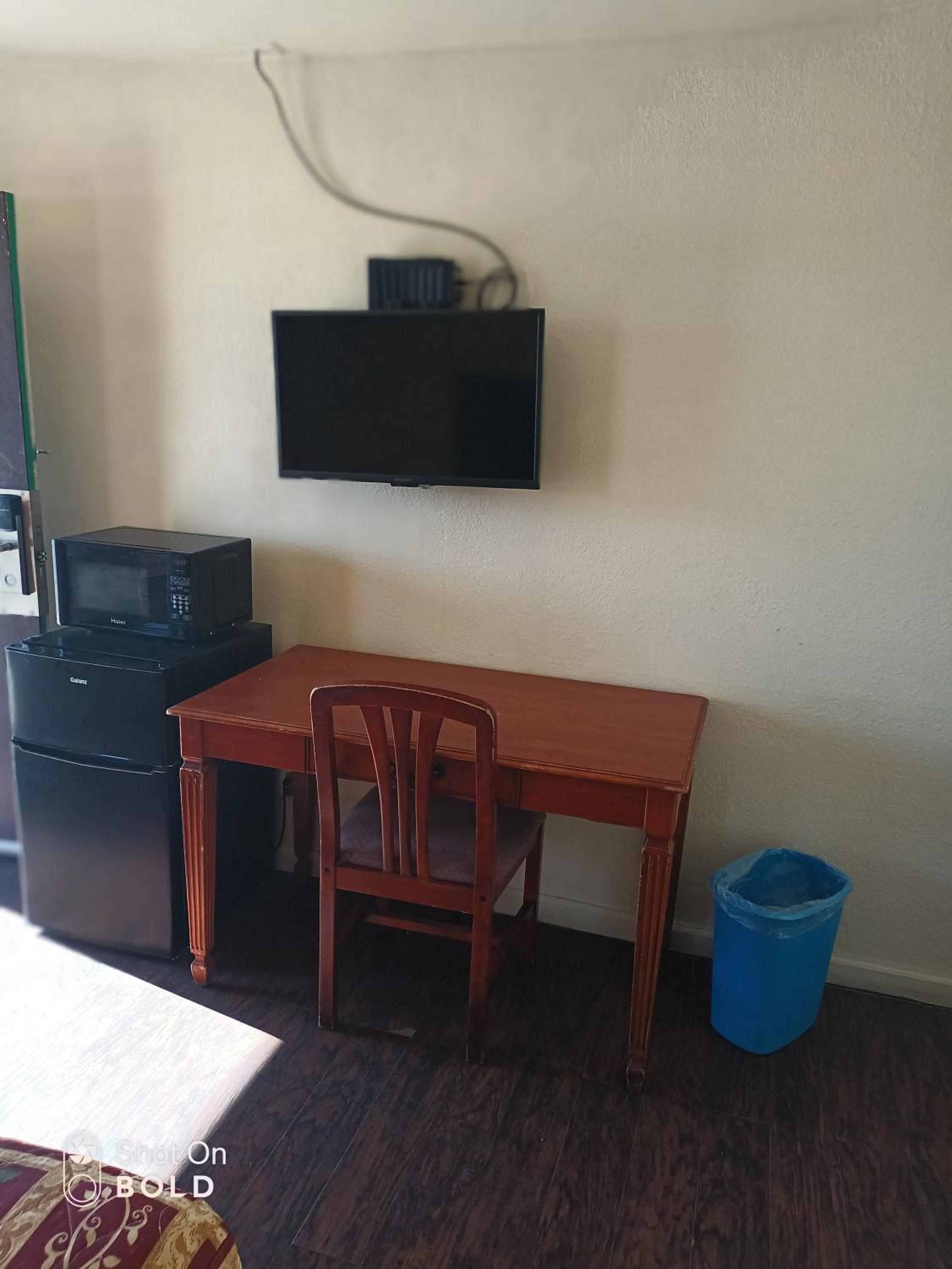 Single Room photo 1