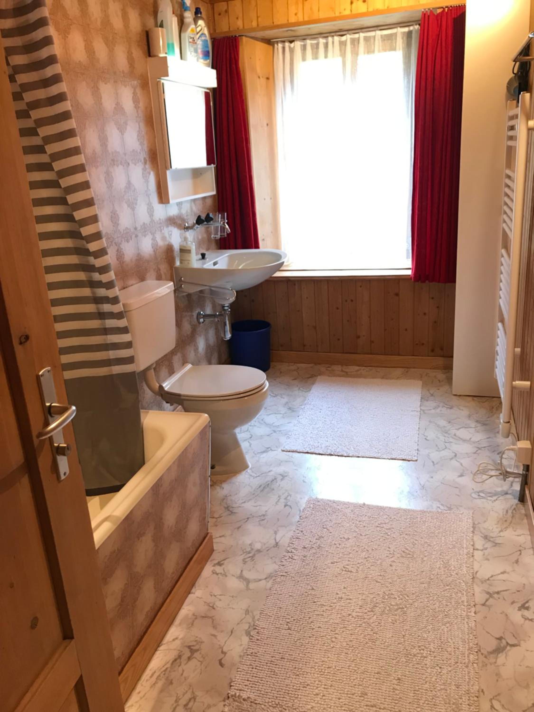 Two-Bedroom Apartment - Photo 11