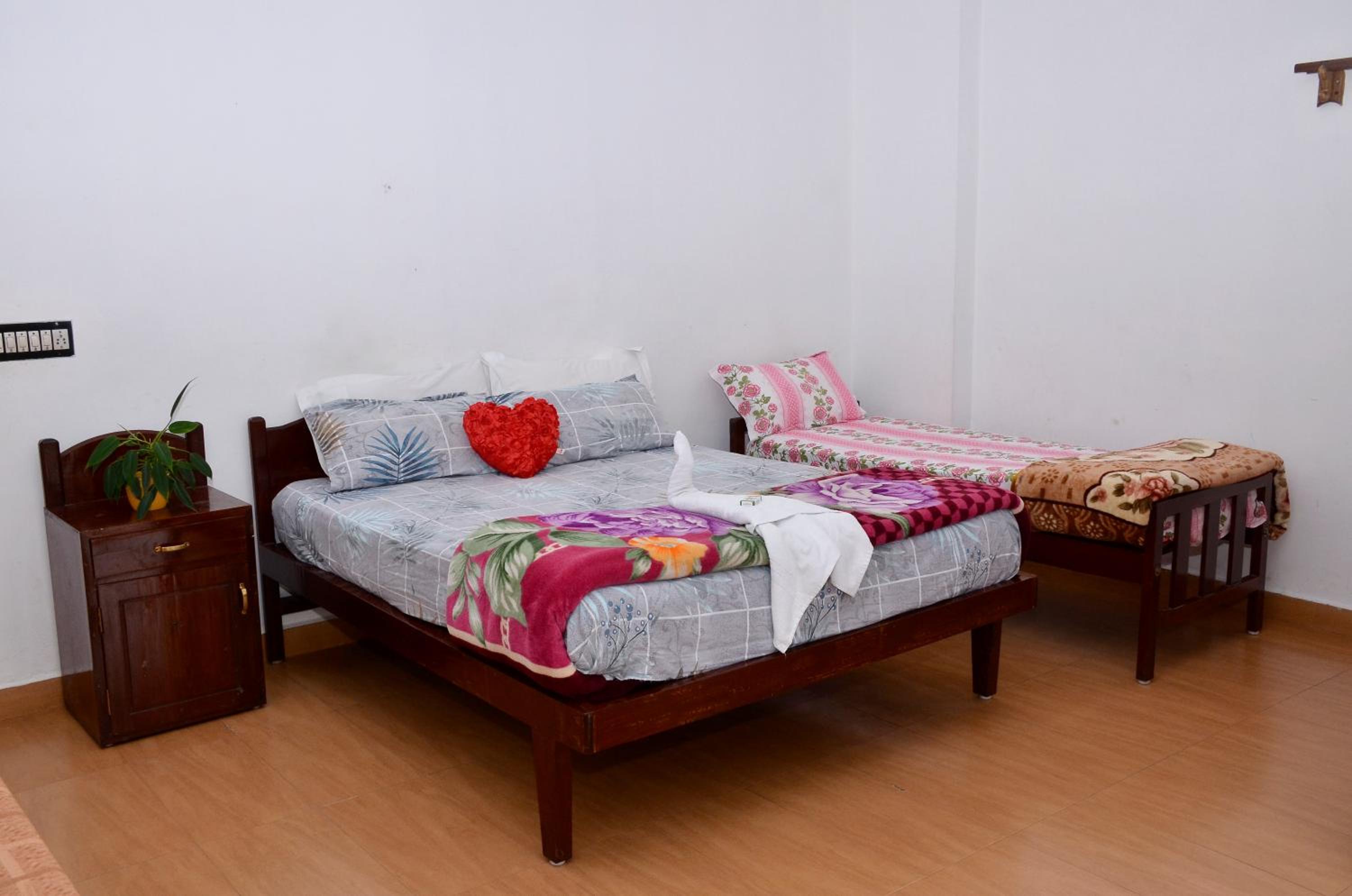 Family Room - Photo 14