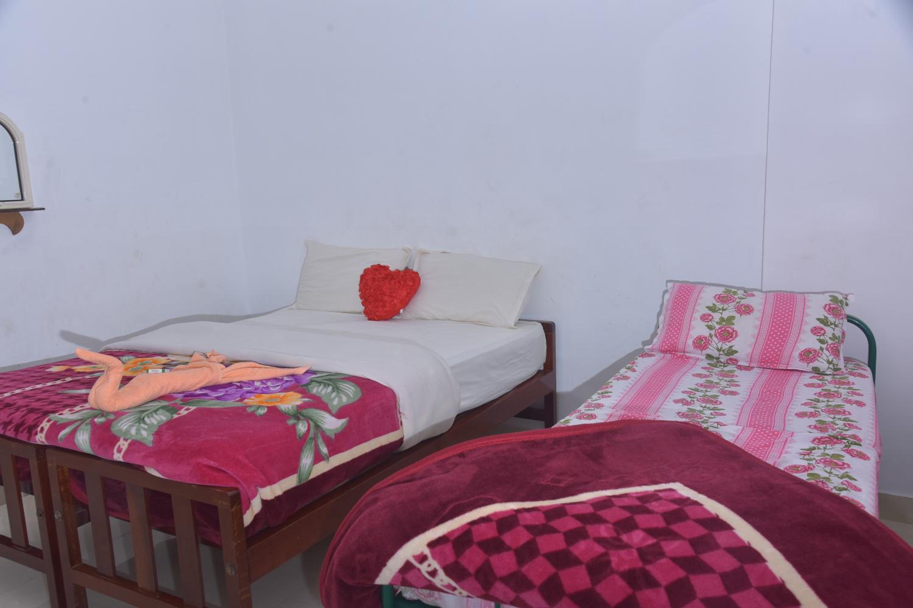 Family Room - Photo 11