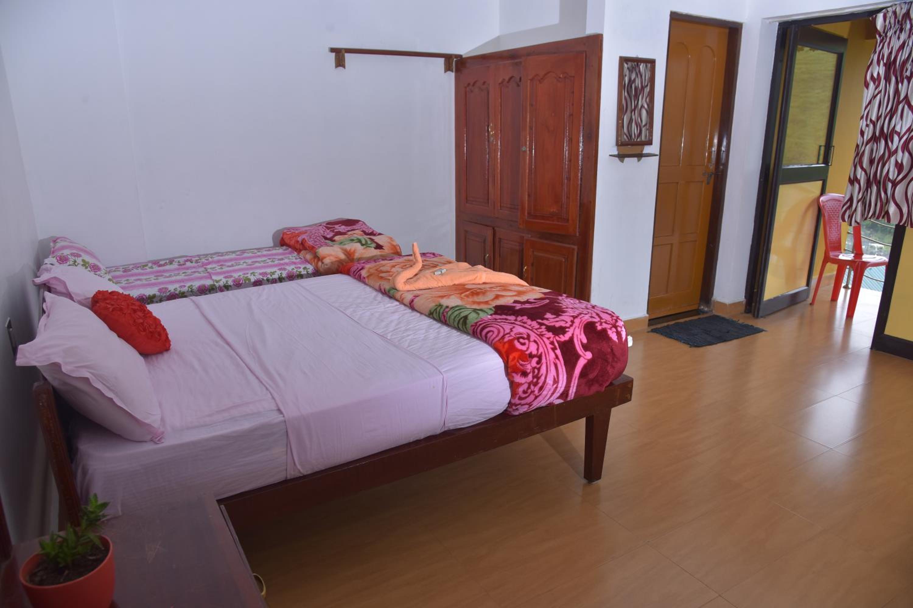 Family Room - Photo 27