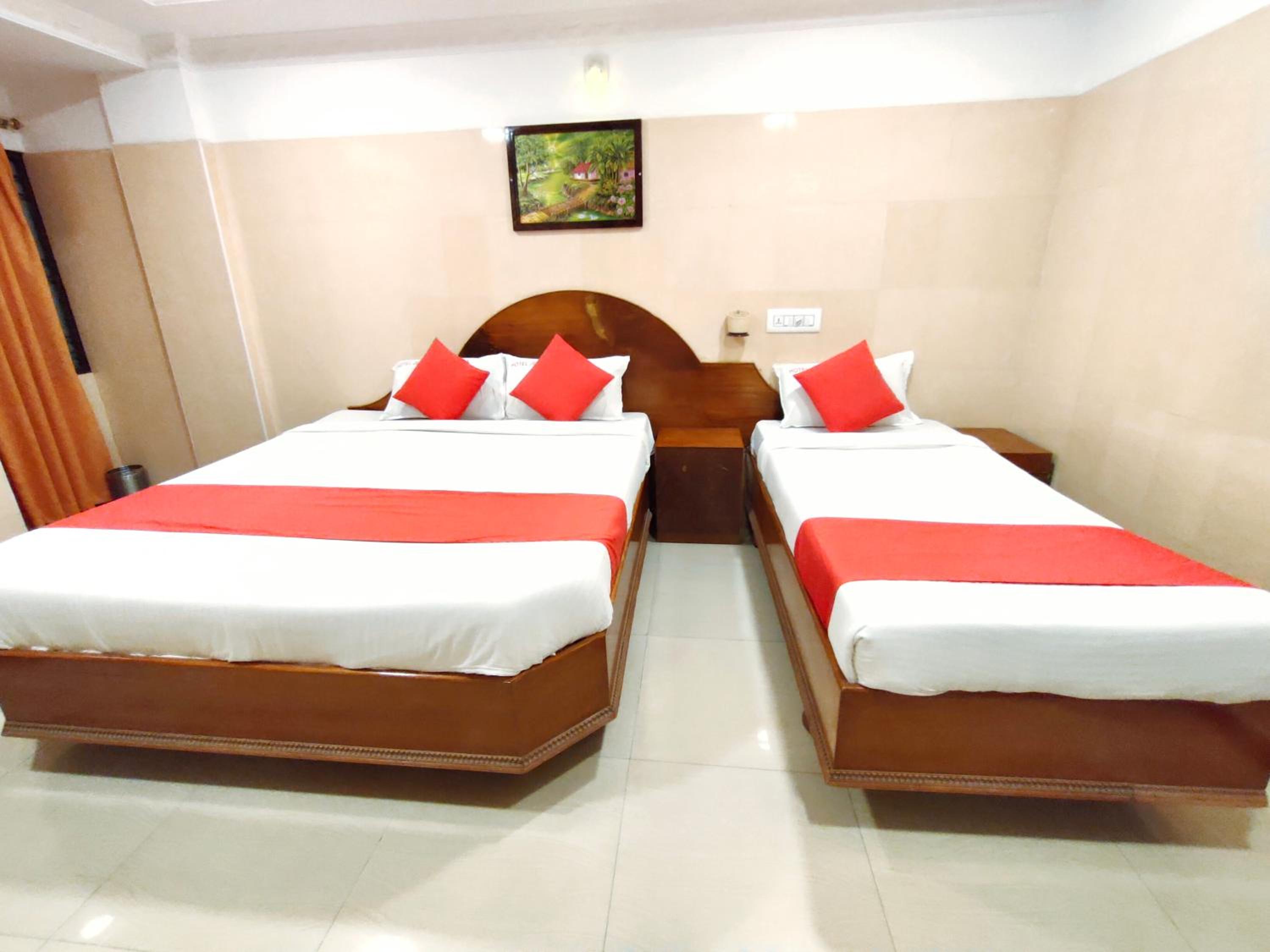 Deluxe Triple Room - Photo 1