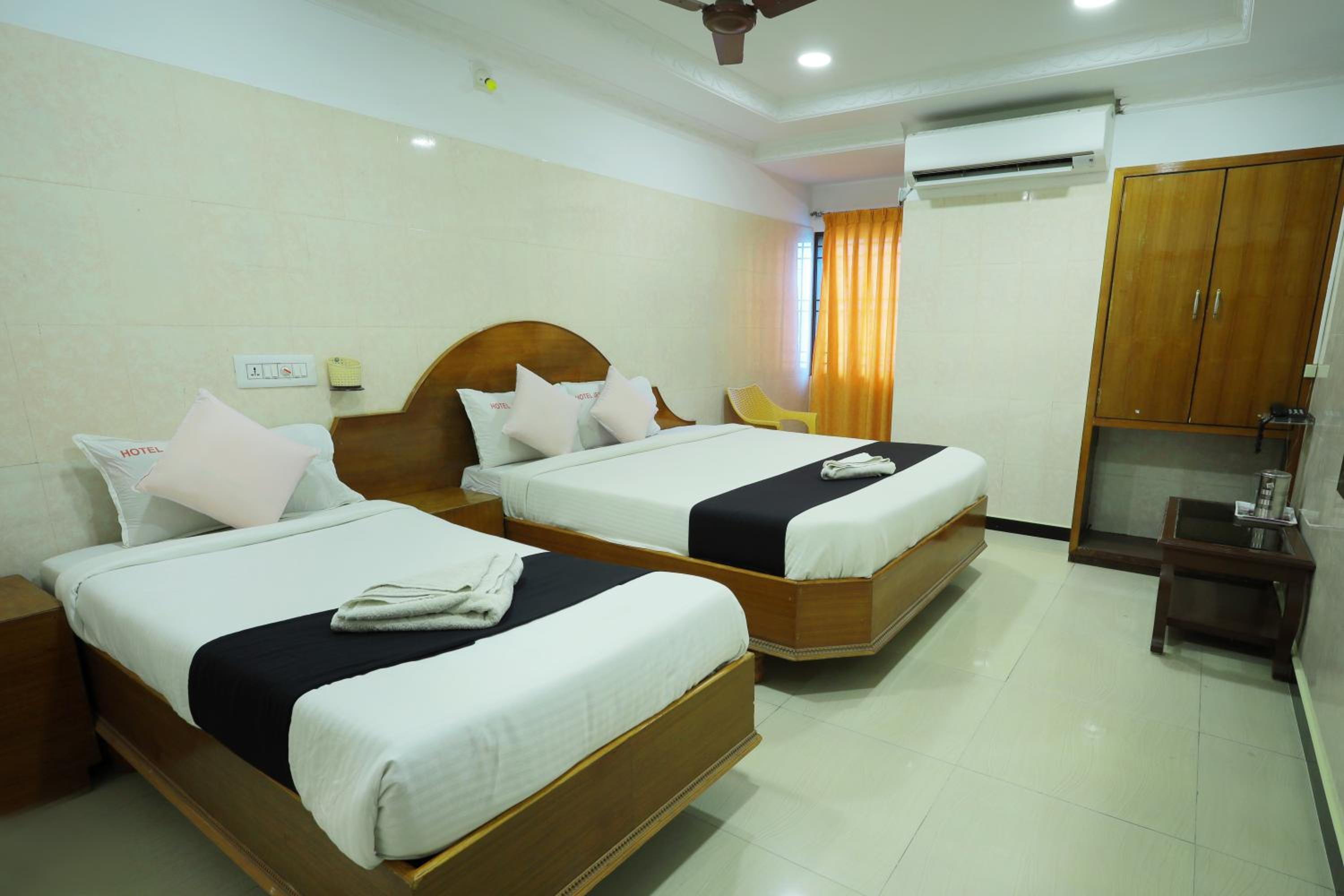 Deluxe Triple Room - Photo 5