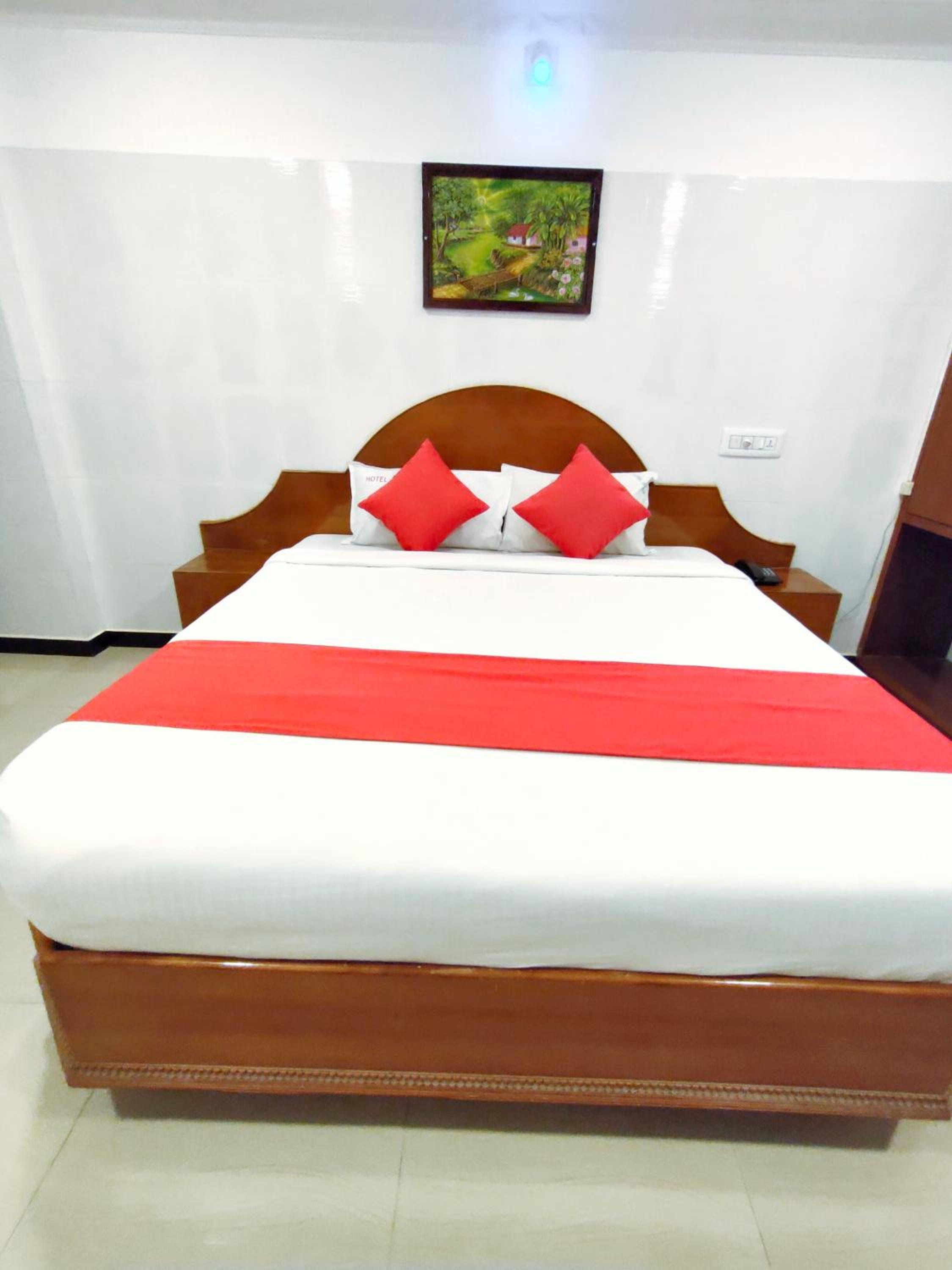 Deluxe Double Room - Photo 1