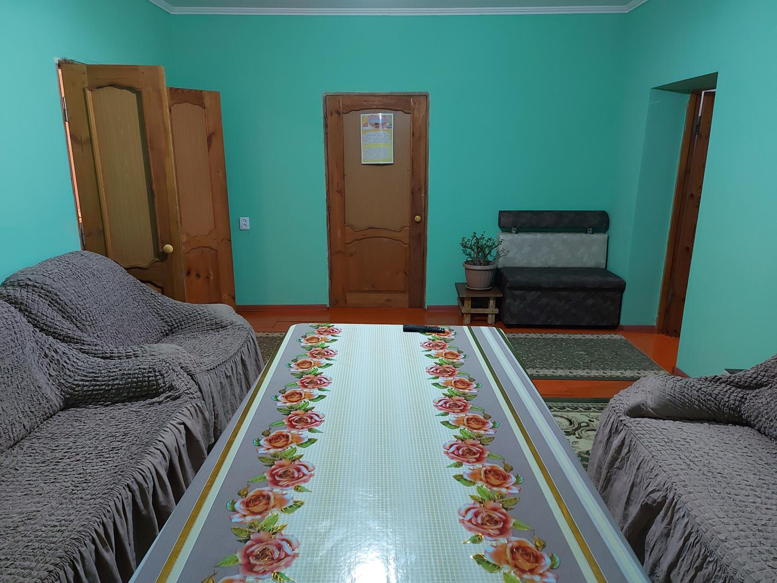 Bed in 6-Bed Female Dormitory Room photo 2
