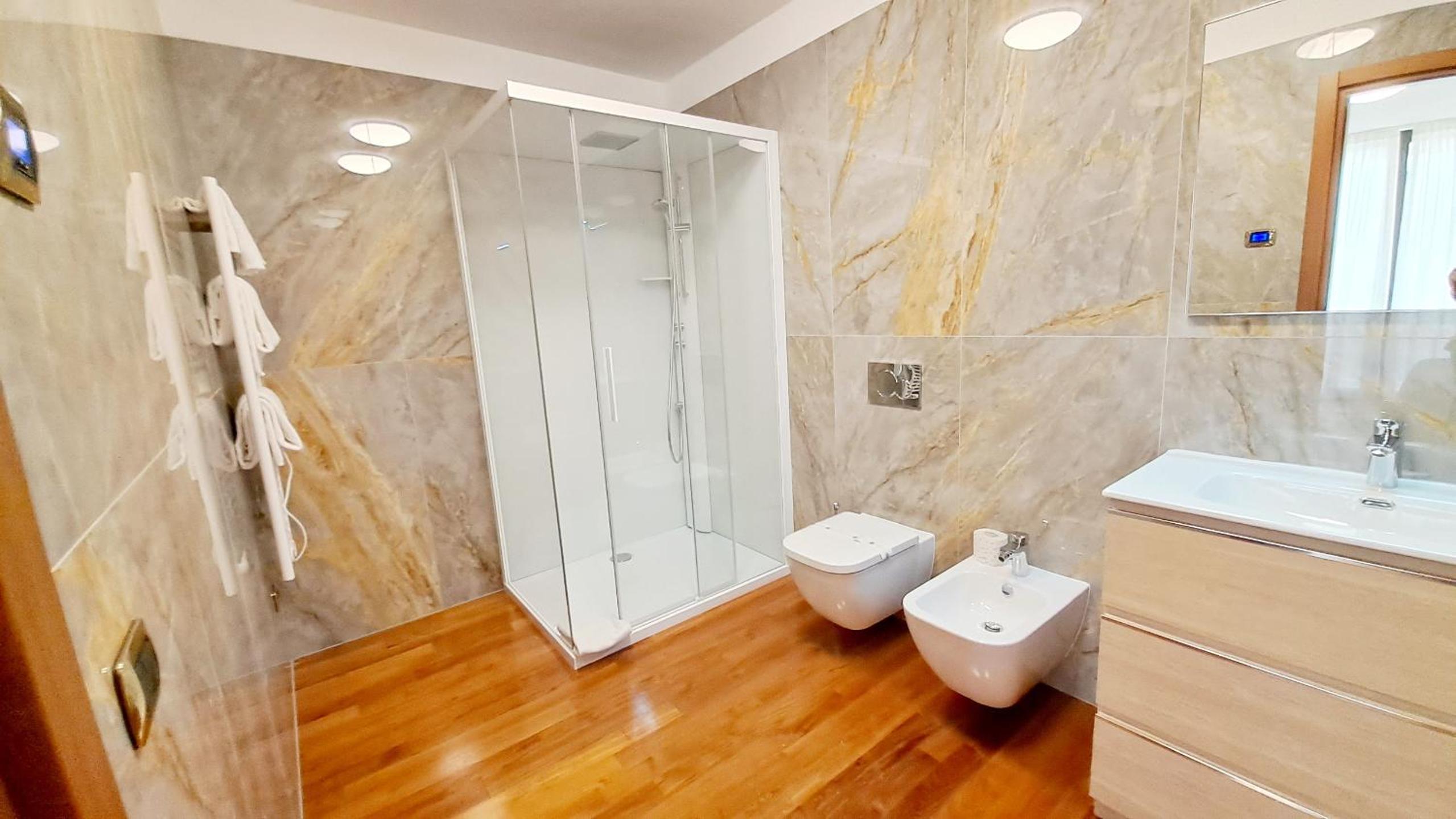 Deluxe Double Room - Photo 2