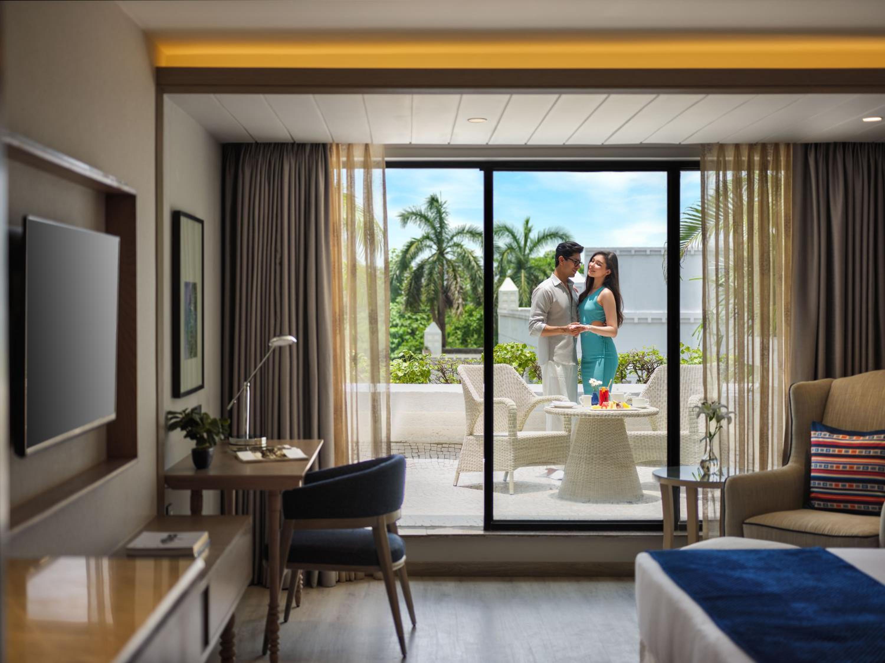 Premium Room with Balcony photo 3
