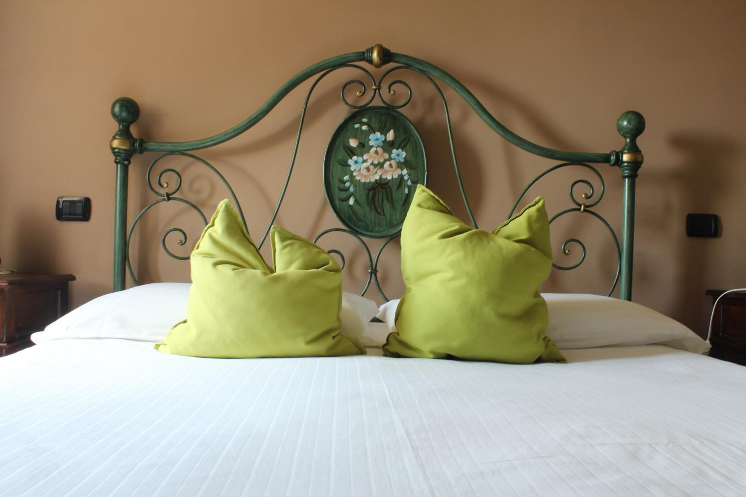 Standard Double Room - Photo 5