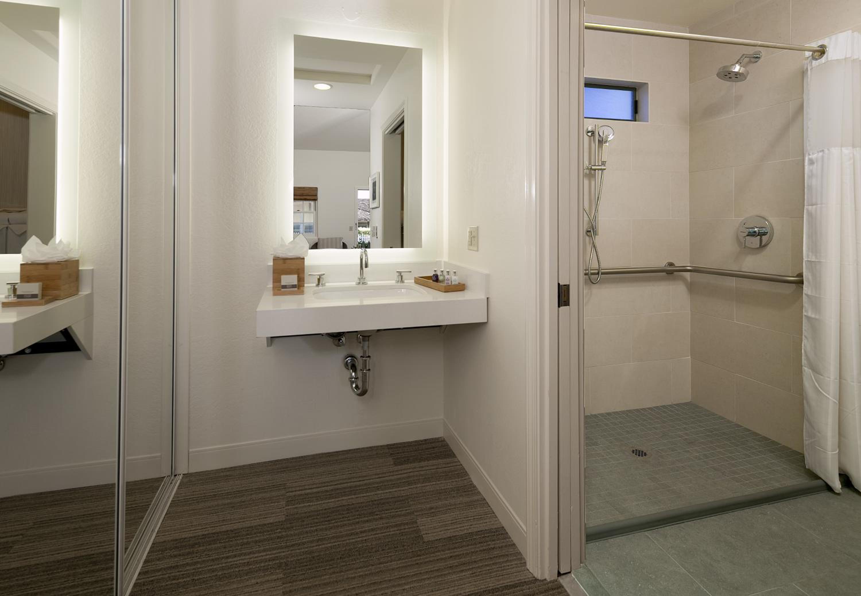 King Room - Disability Access - Photo 2