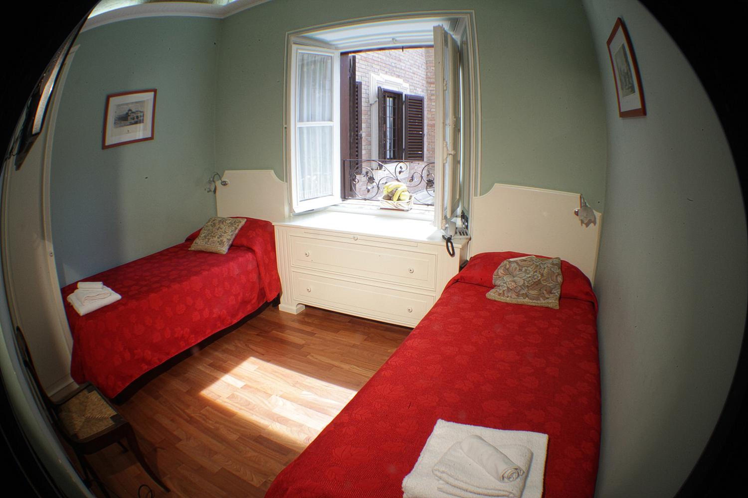 Twin Room photo 1