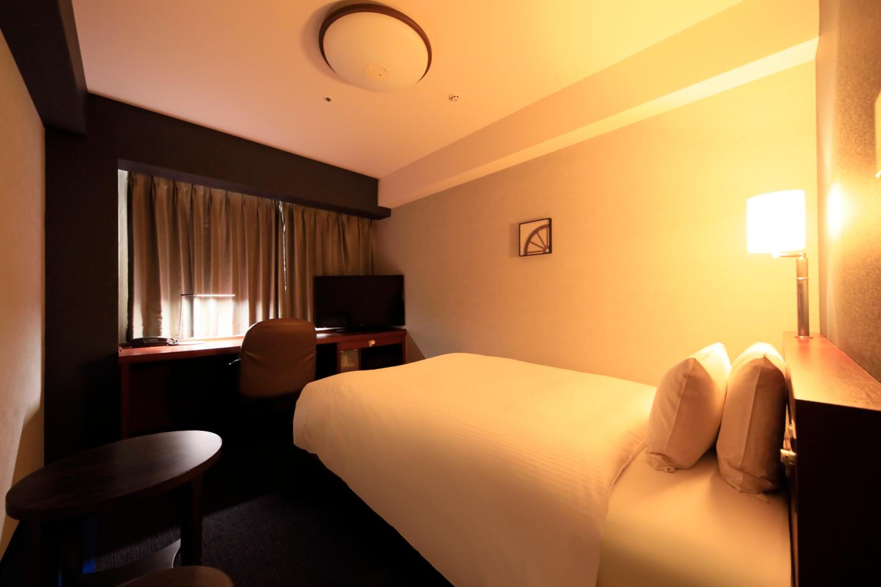 Double Room - Non-Smoking  - Photo 4