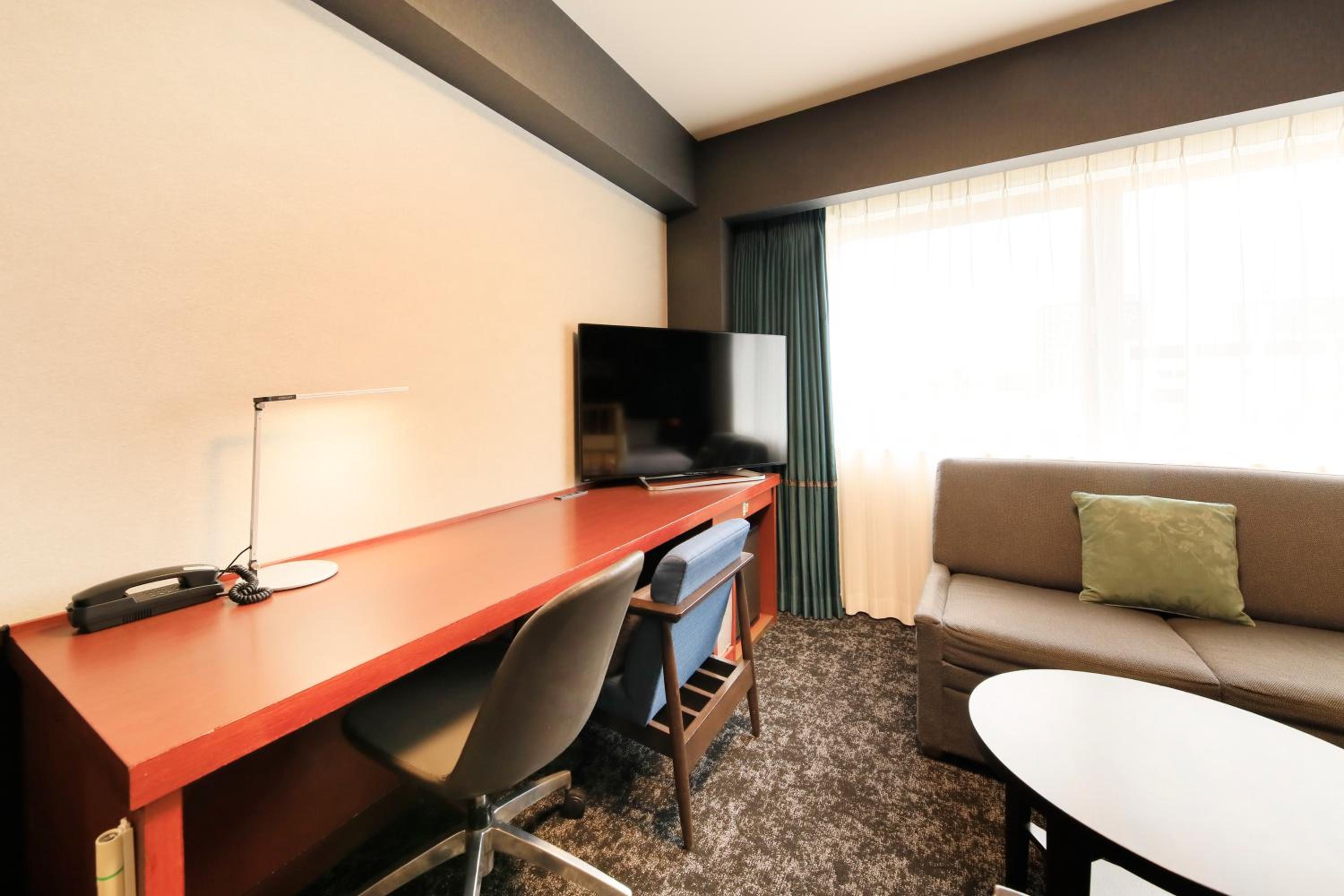 Twin Room - Non-Smoking - Photo 2