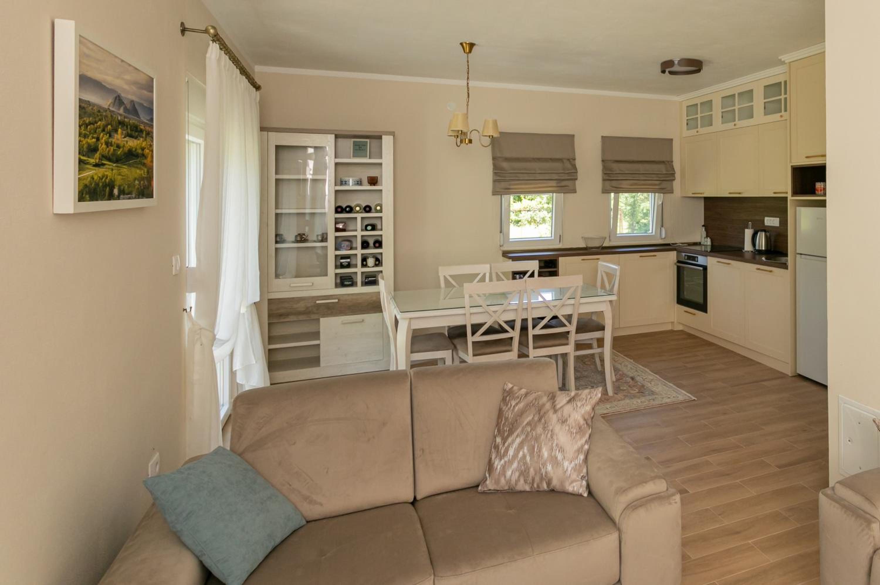 One-Bedroom House photo 2