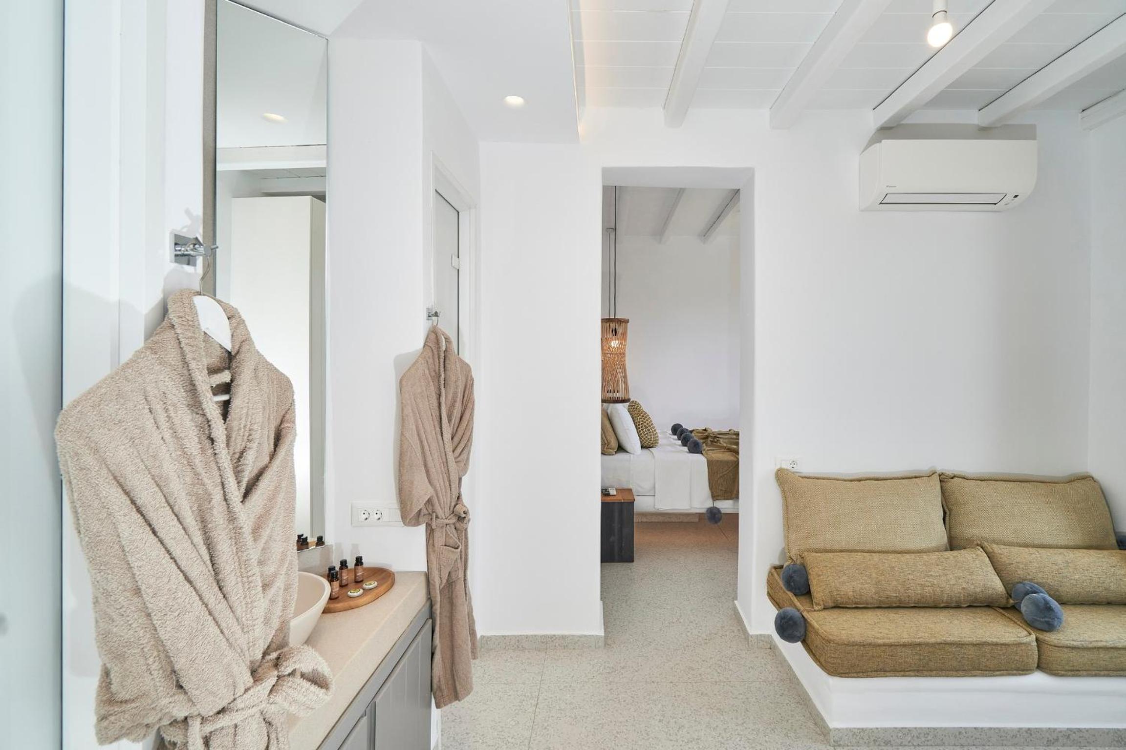 Junior Suite with Sea View photo 1