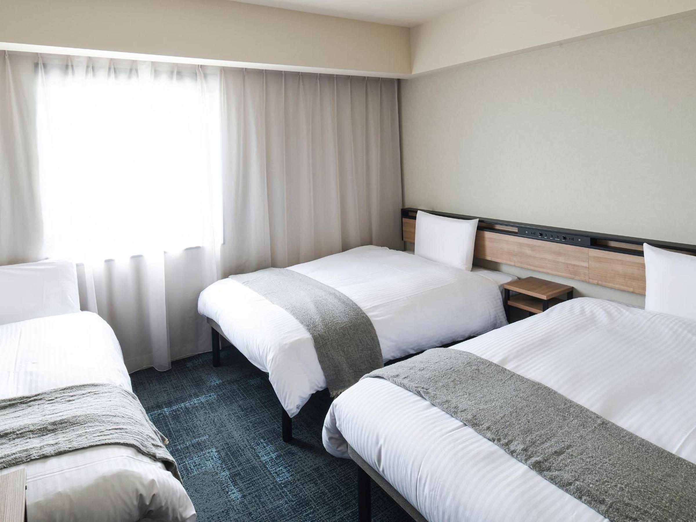 Comfort Twin Room with Extra Bed