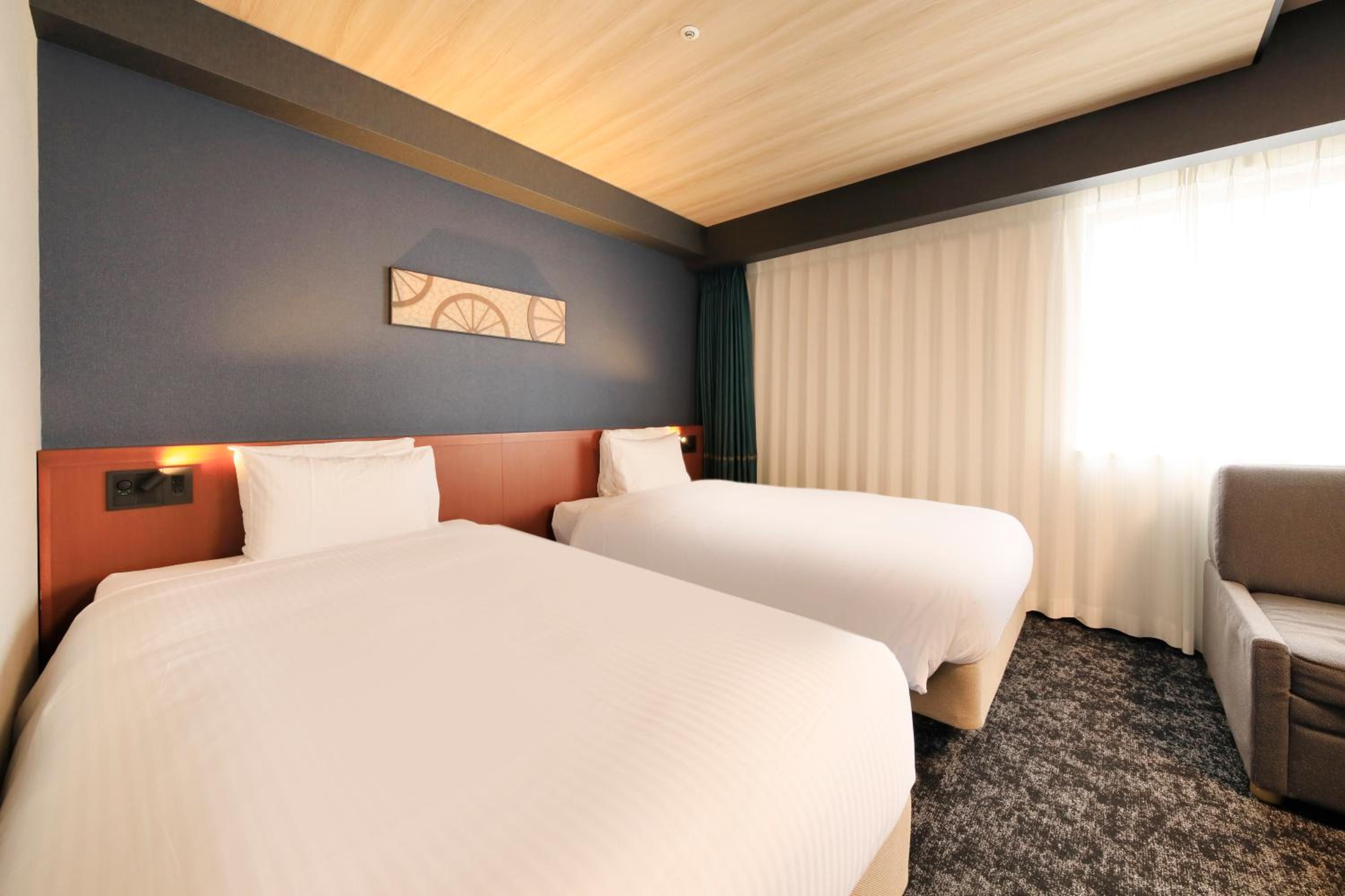 Twin Room - Non-Smoking - Photo 1