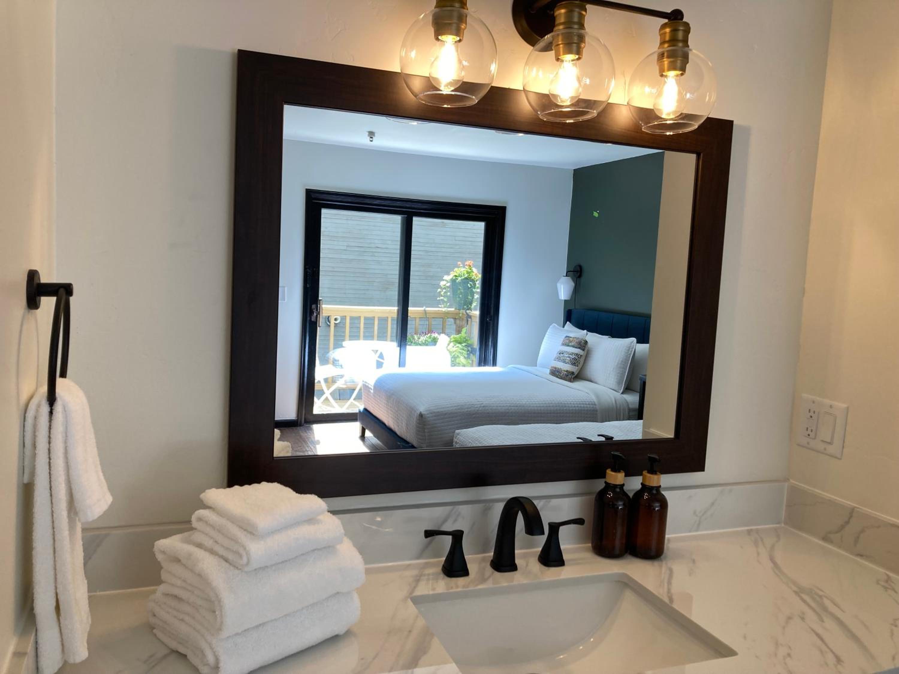Queen Room photo 3