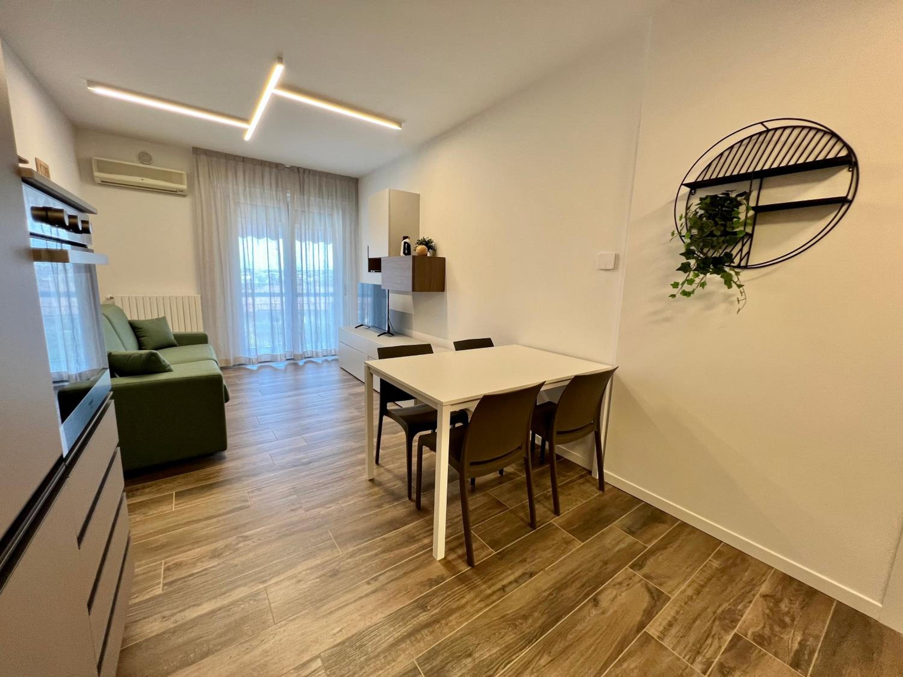 Apartment with Lake View