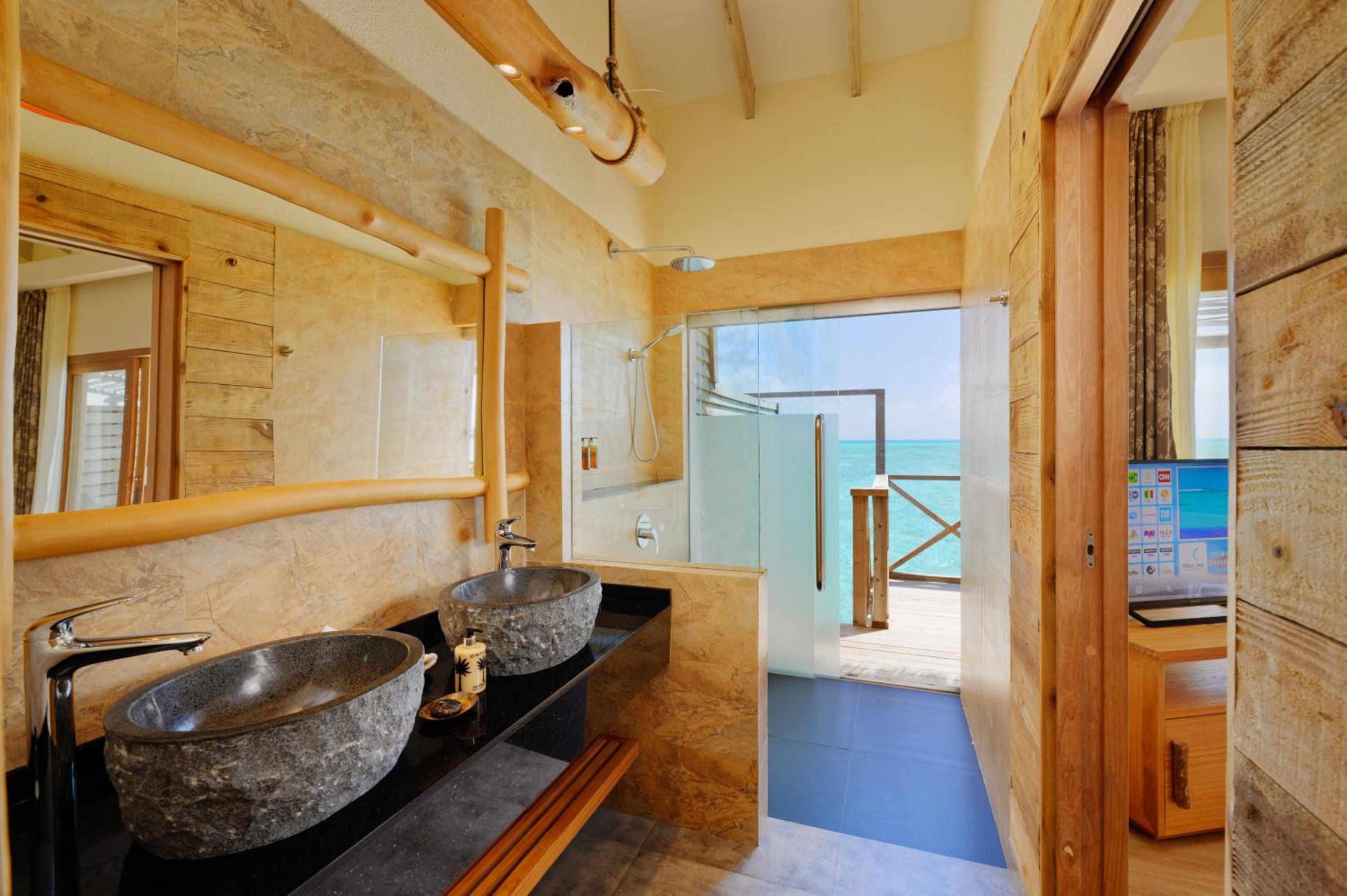 Lagoon Villa - Photo 3