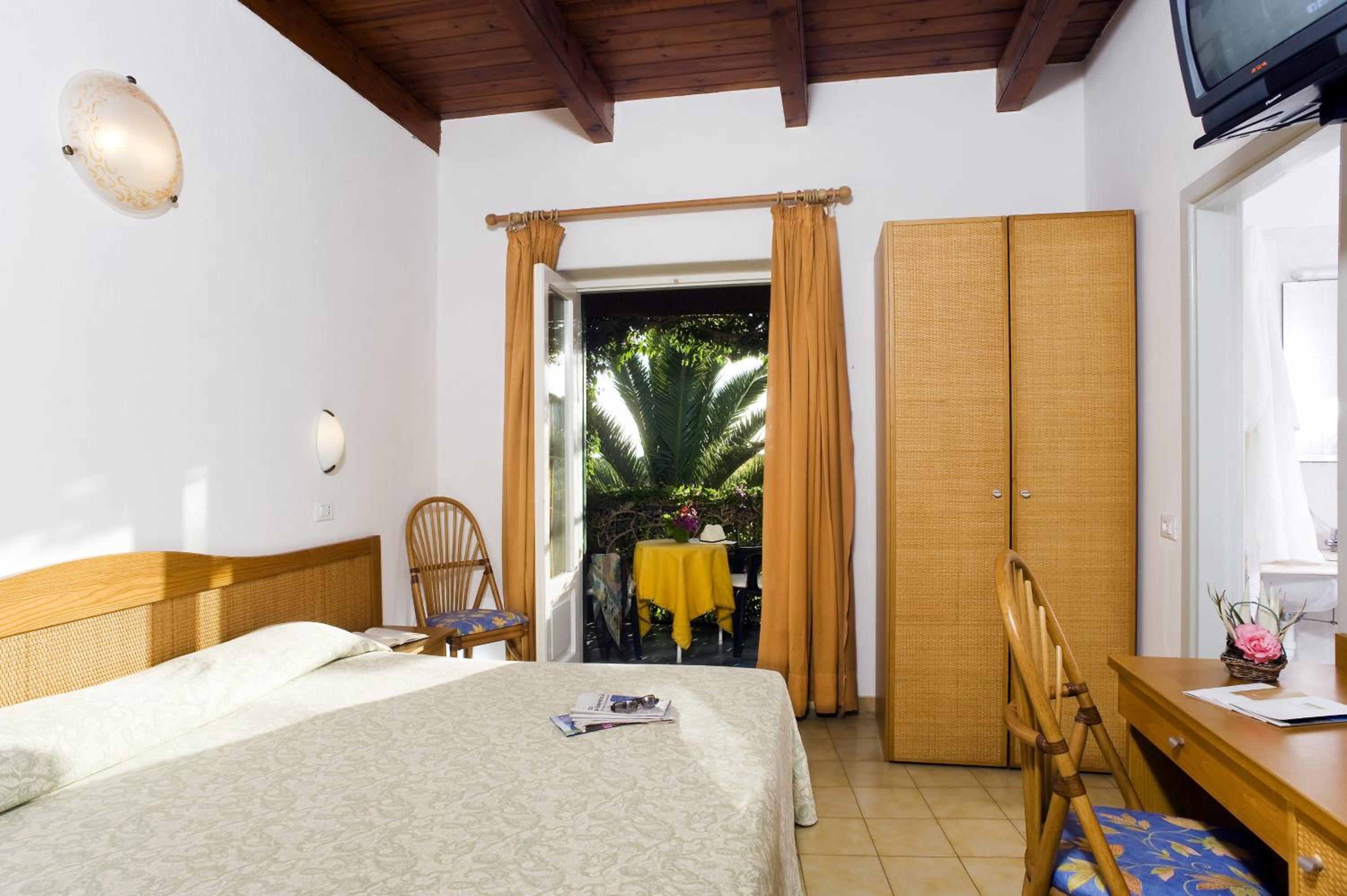 Classic Double or Twin Room
