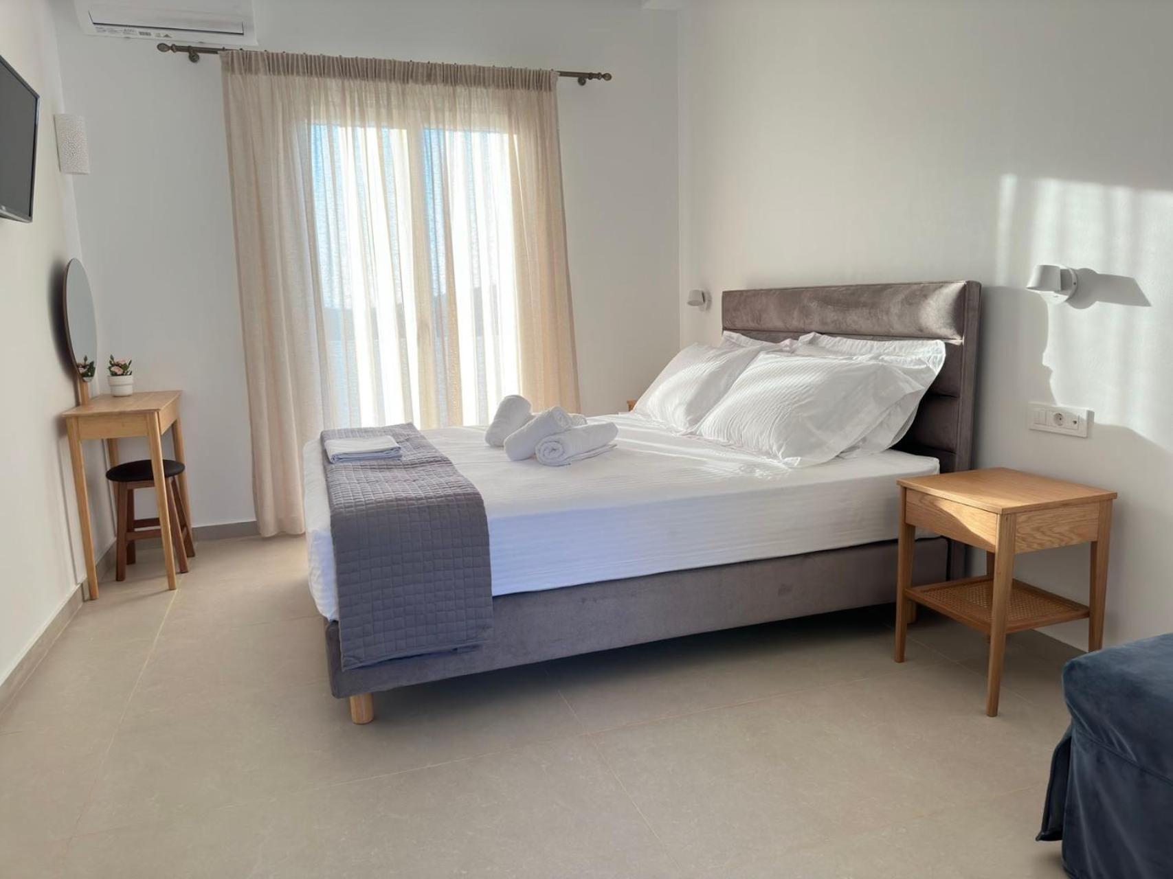 Double or Twin Room with Terrace photo 3