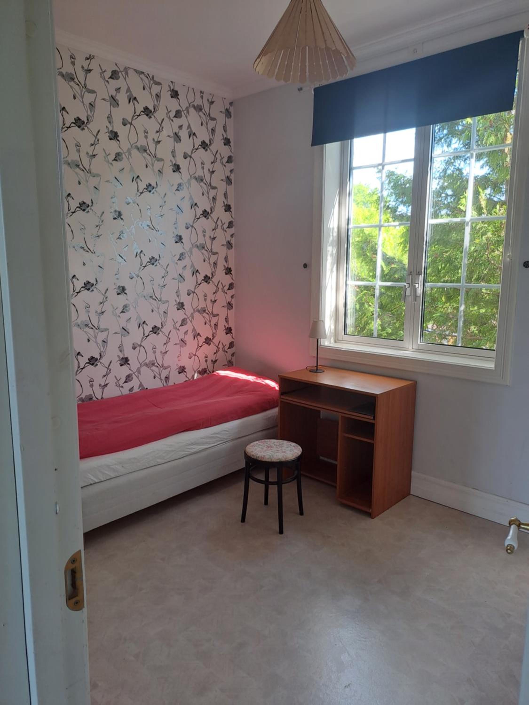 Standard Single Room with Shared Bathroom photo 1