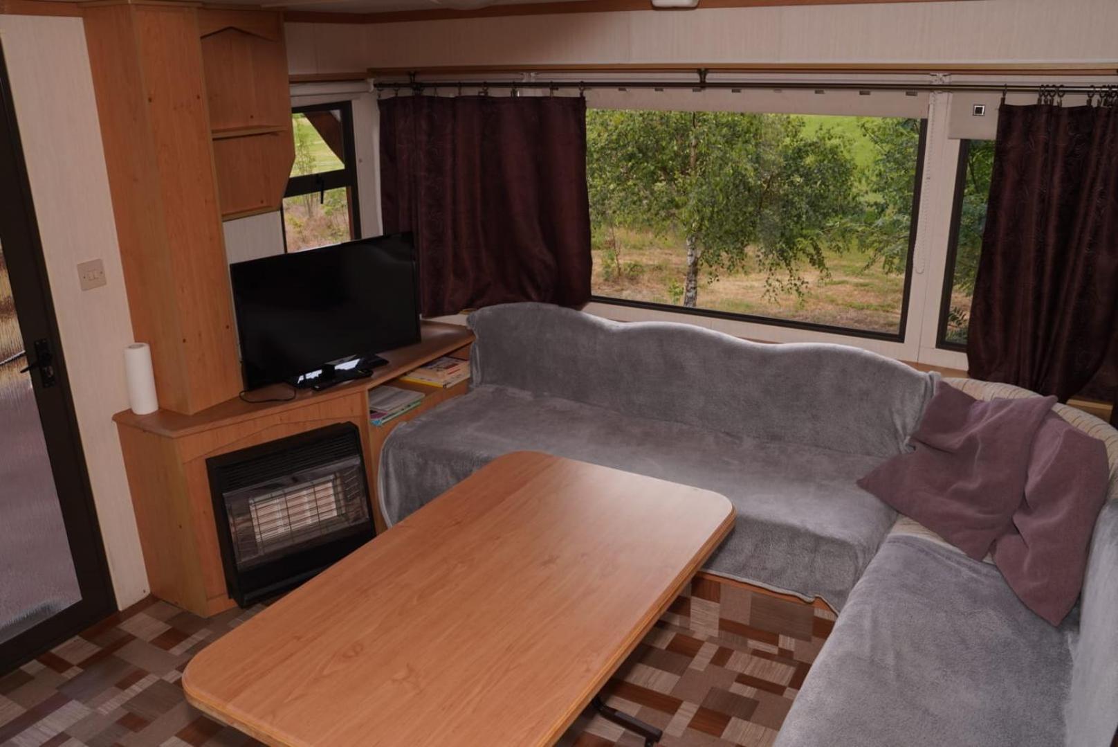 Mobile Home photo 1
