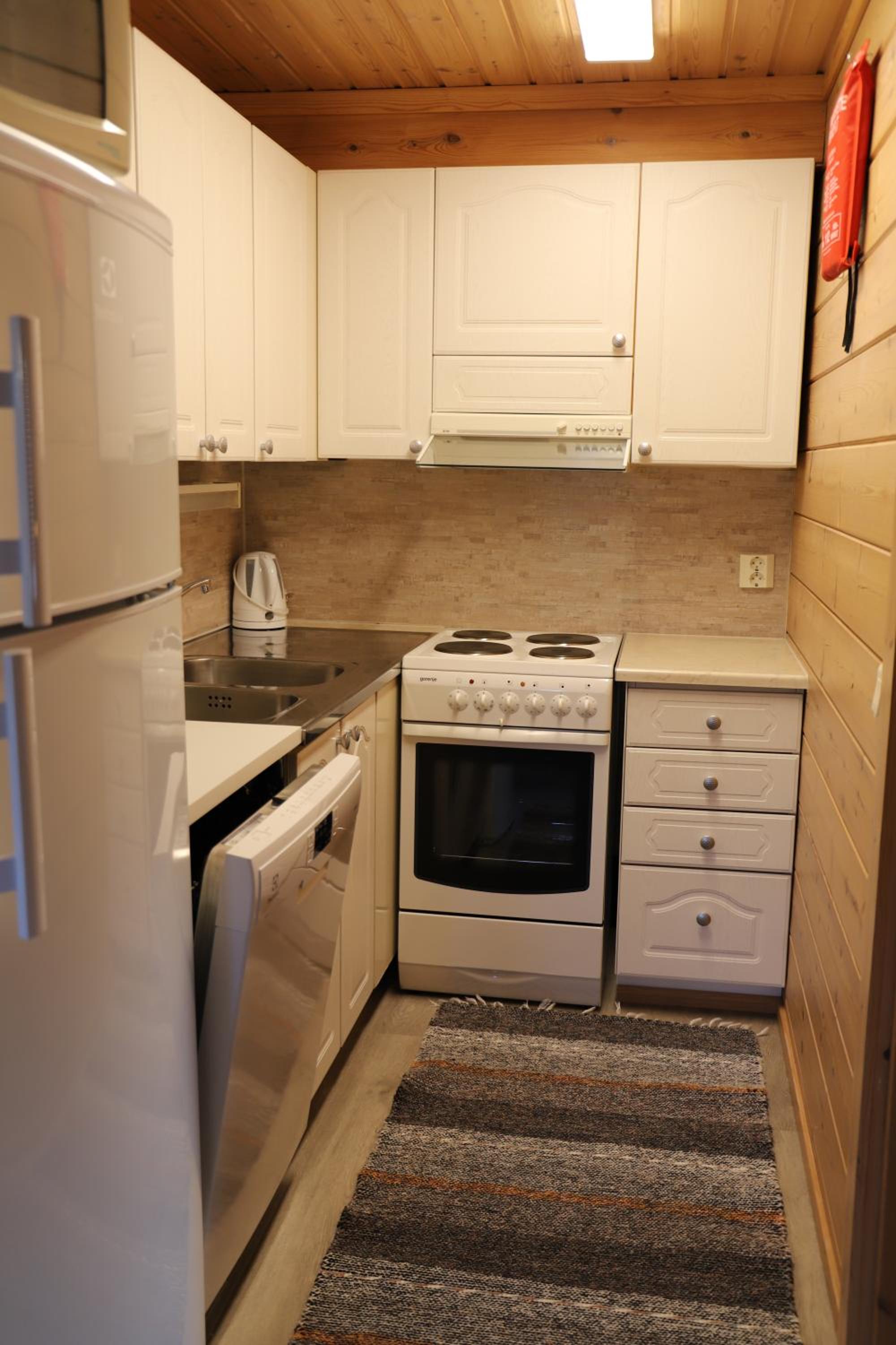 One-Bedroom Cottage with Sauna - Photo 11