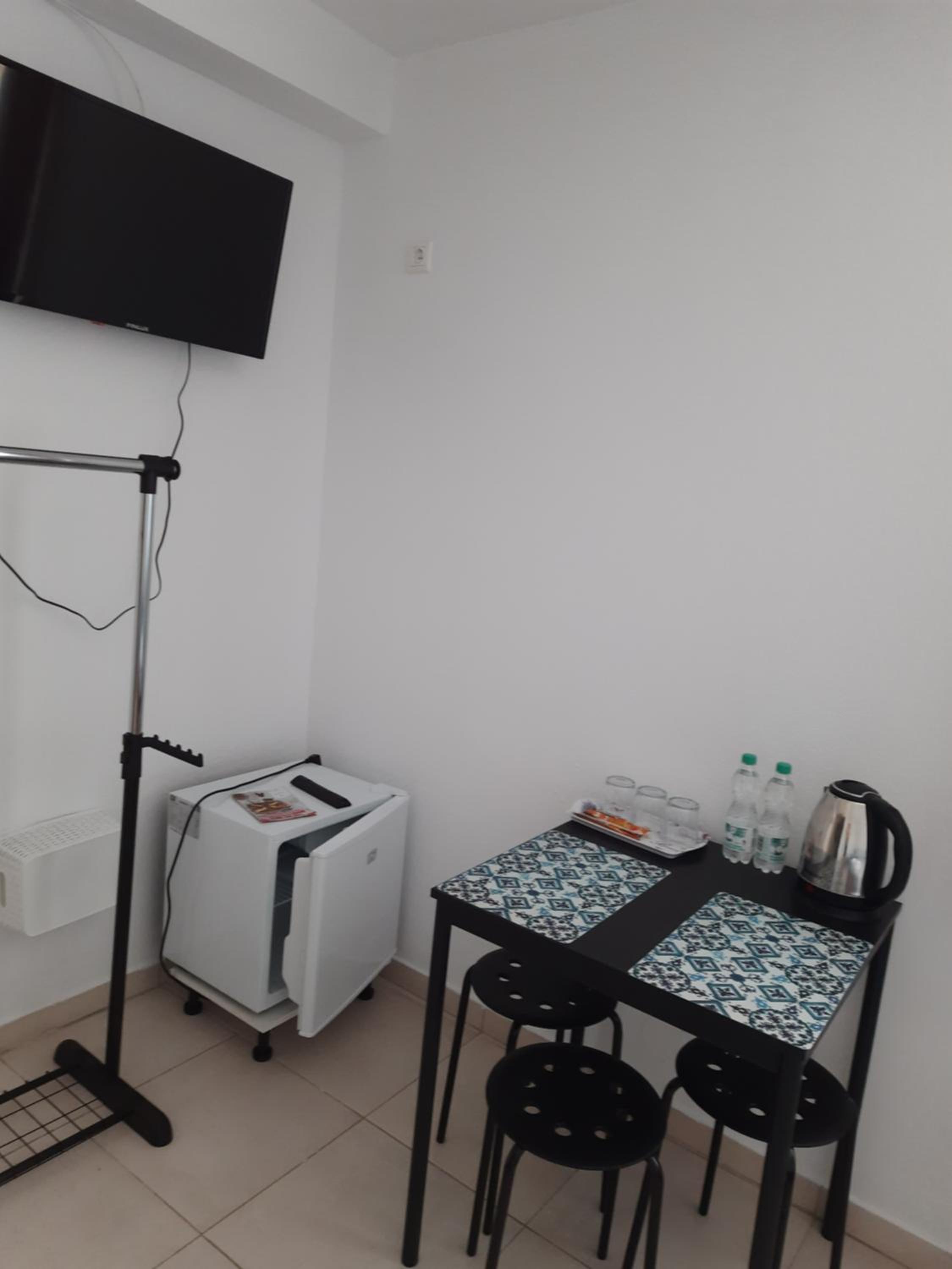Triple Room with Private Bathroom photo 3
