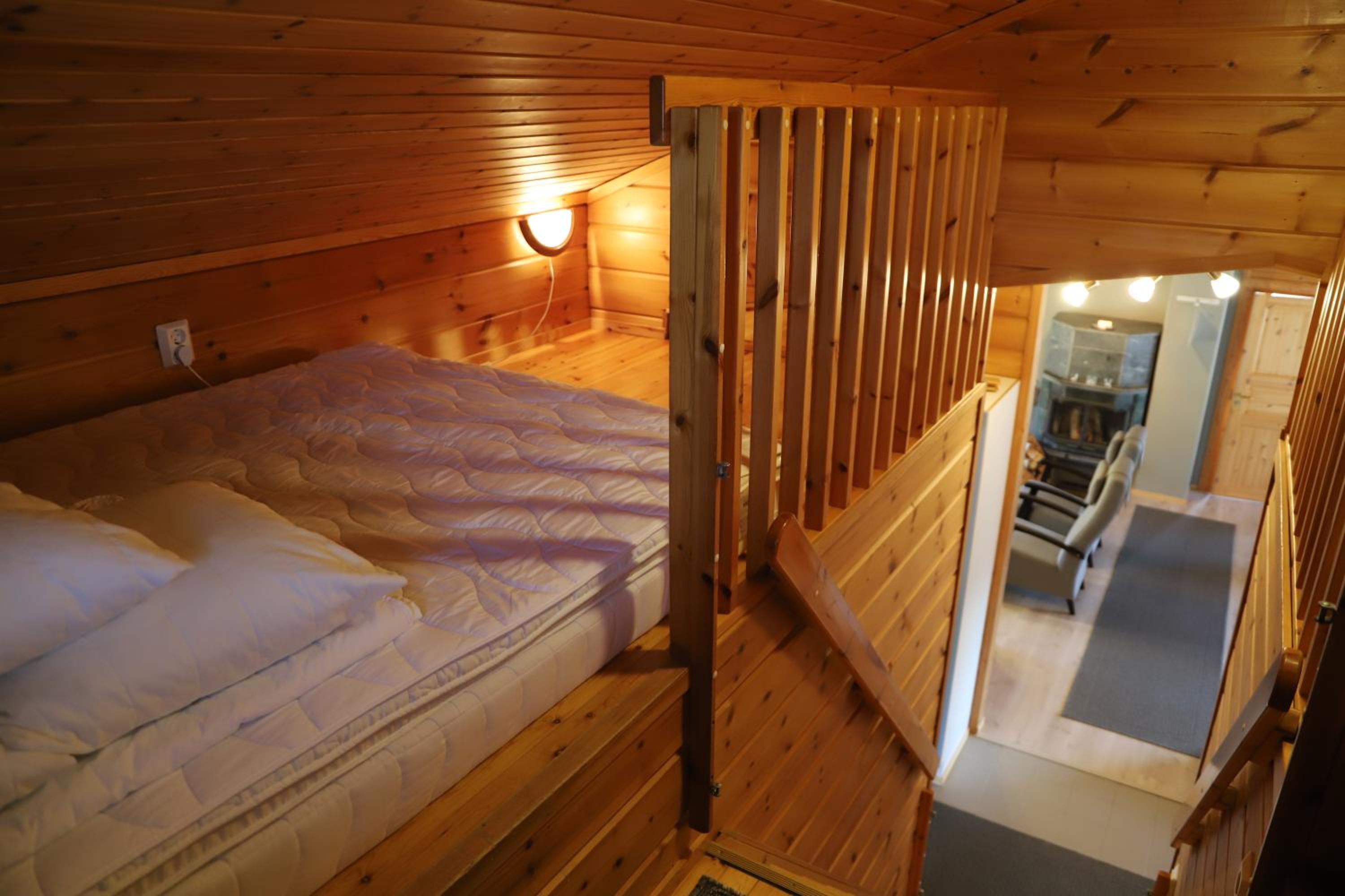 Three-Bedroom Cottage with Sauna photo 3