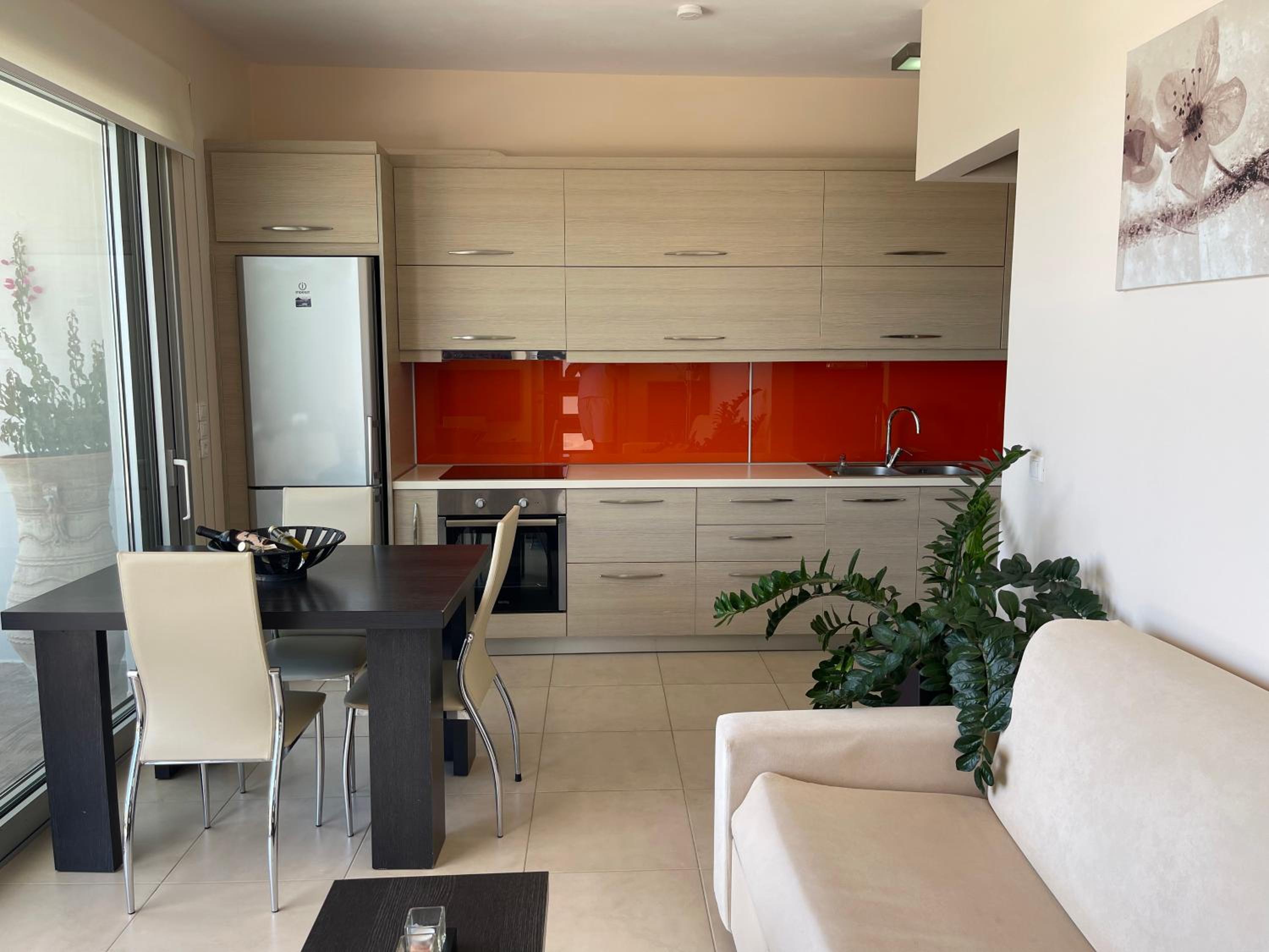 One-Bedroom Apartment With Side Sea View  photo 2