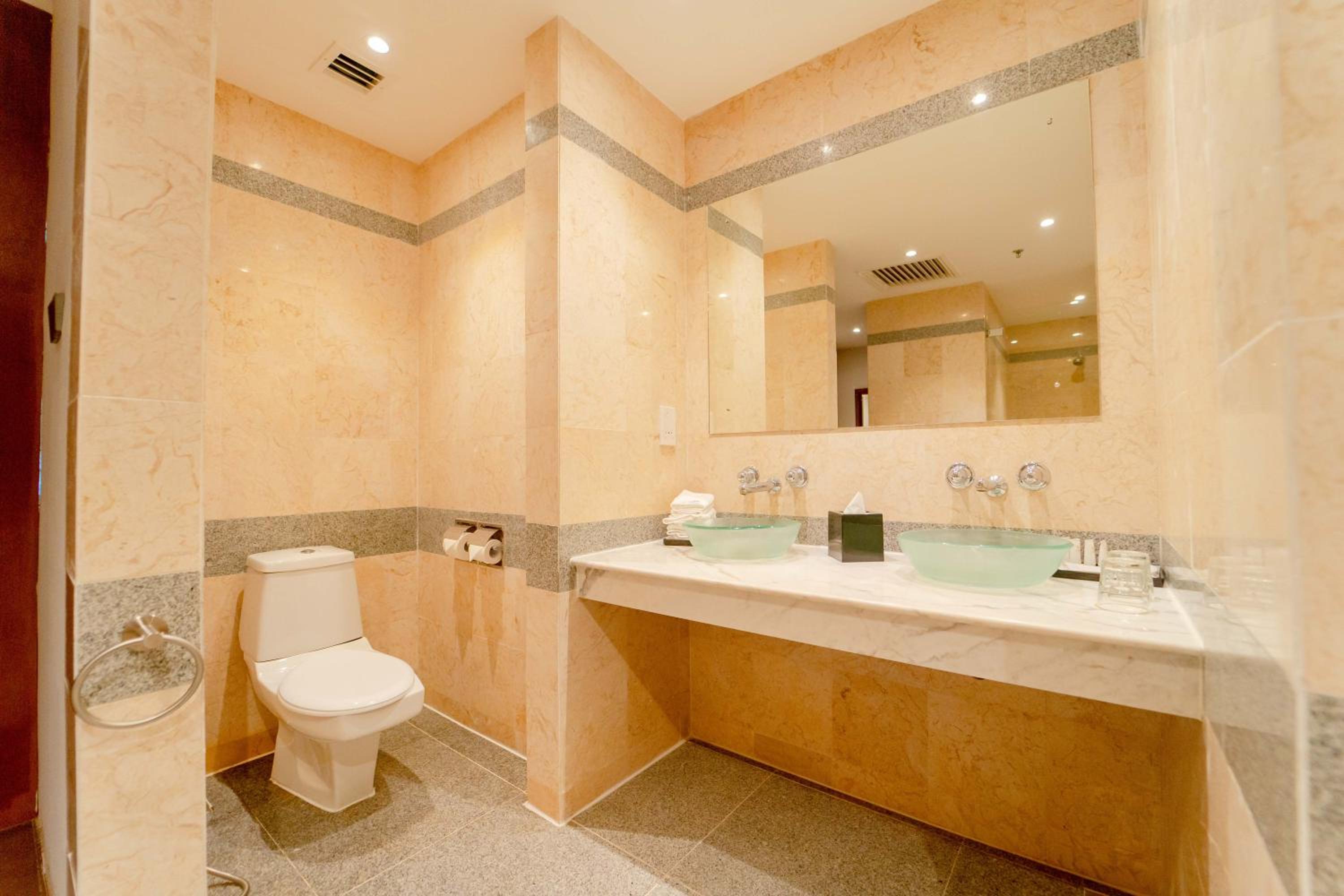 Junior Suite - Photo 11