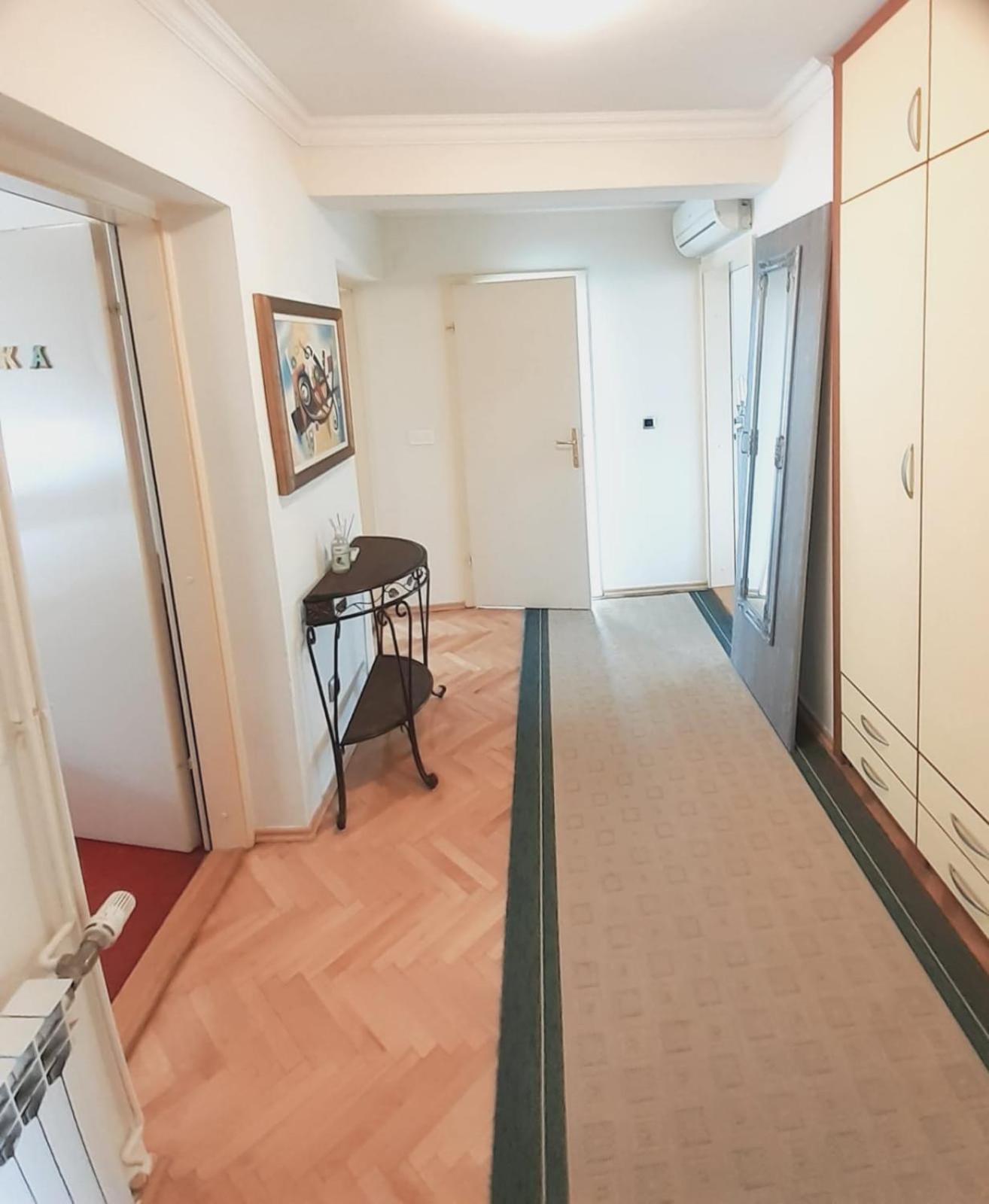 Apartment with Balcony photo 2
