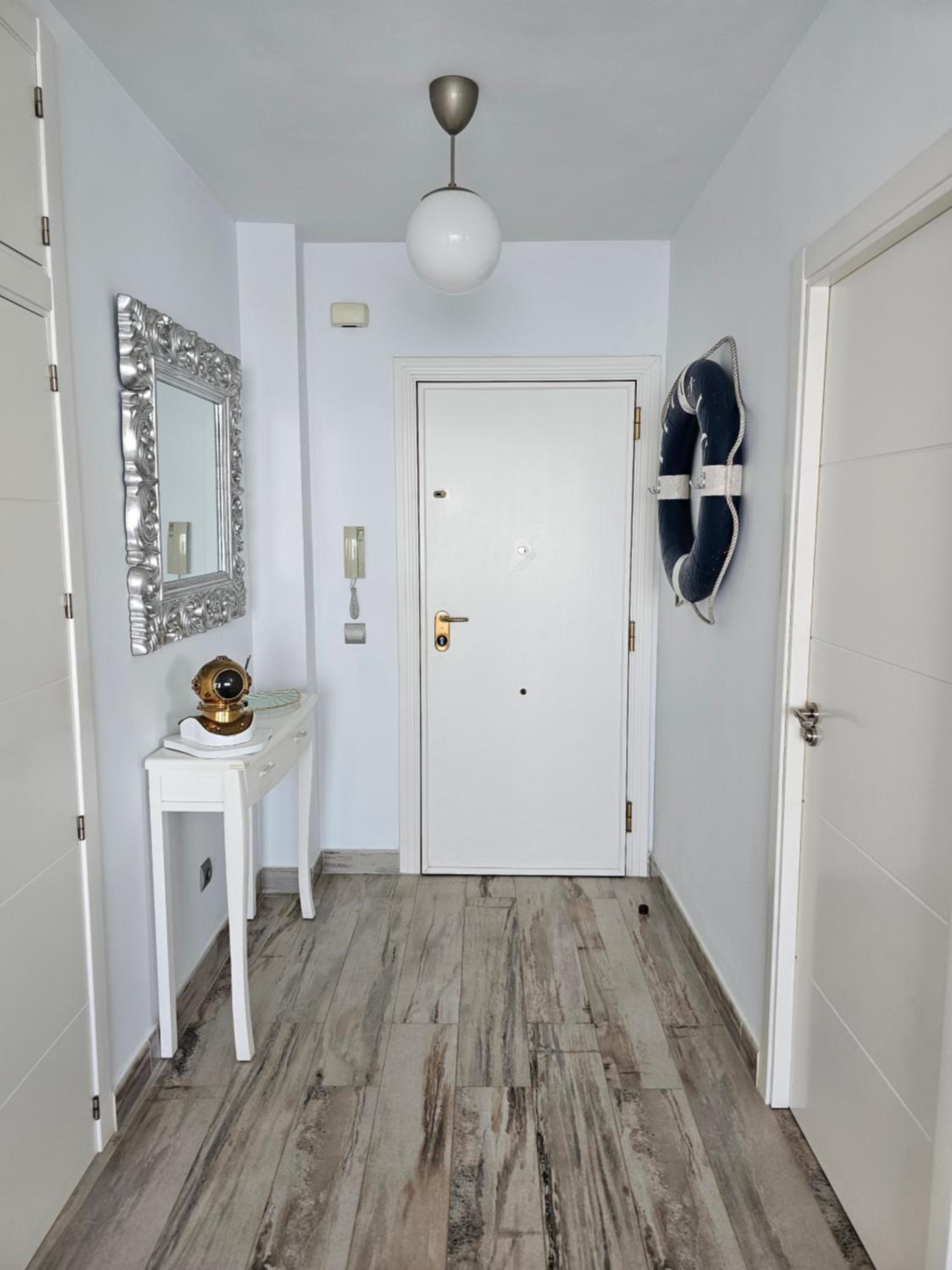 Apartamento con vista al mar