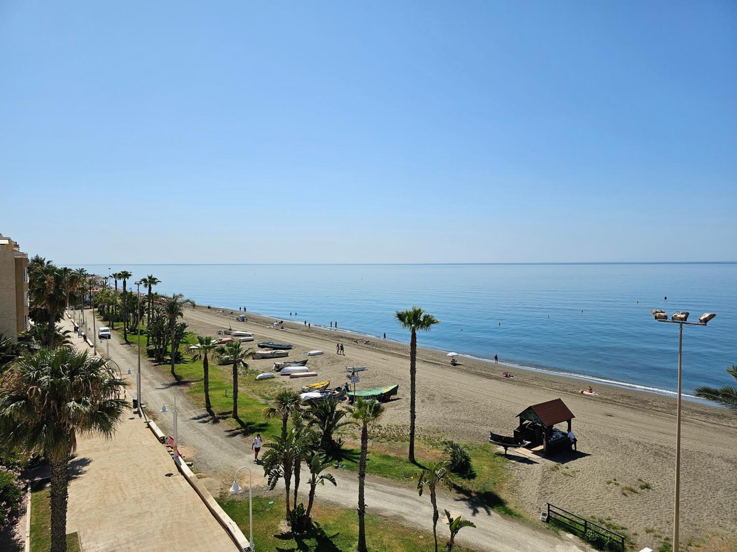 Apartment With Sea View photo 2