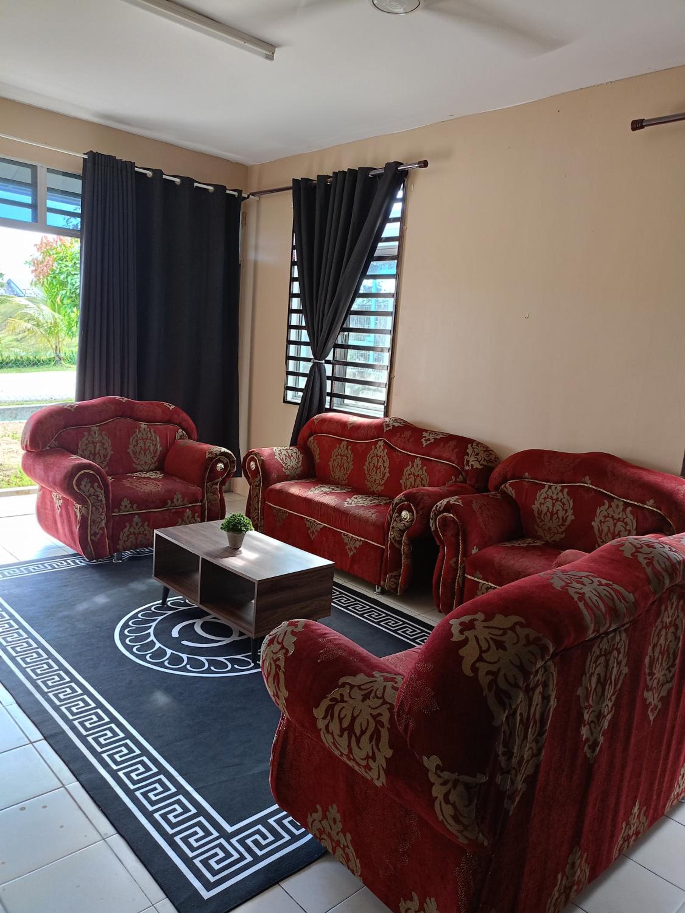Three-Bedroom House photo 1