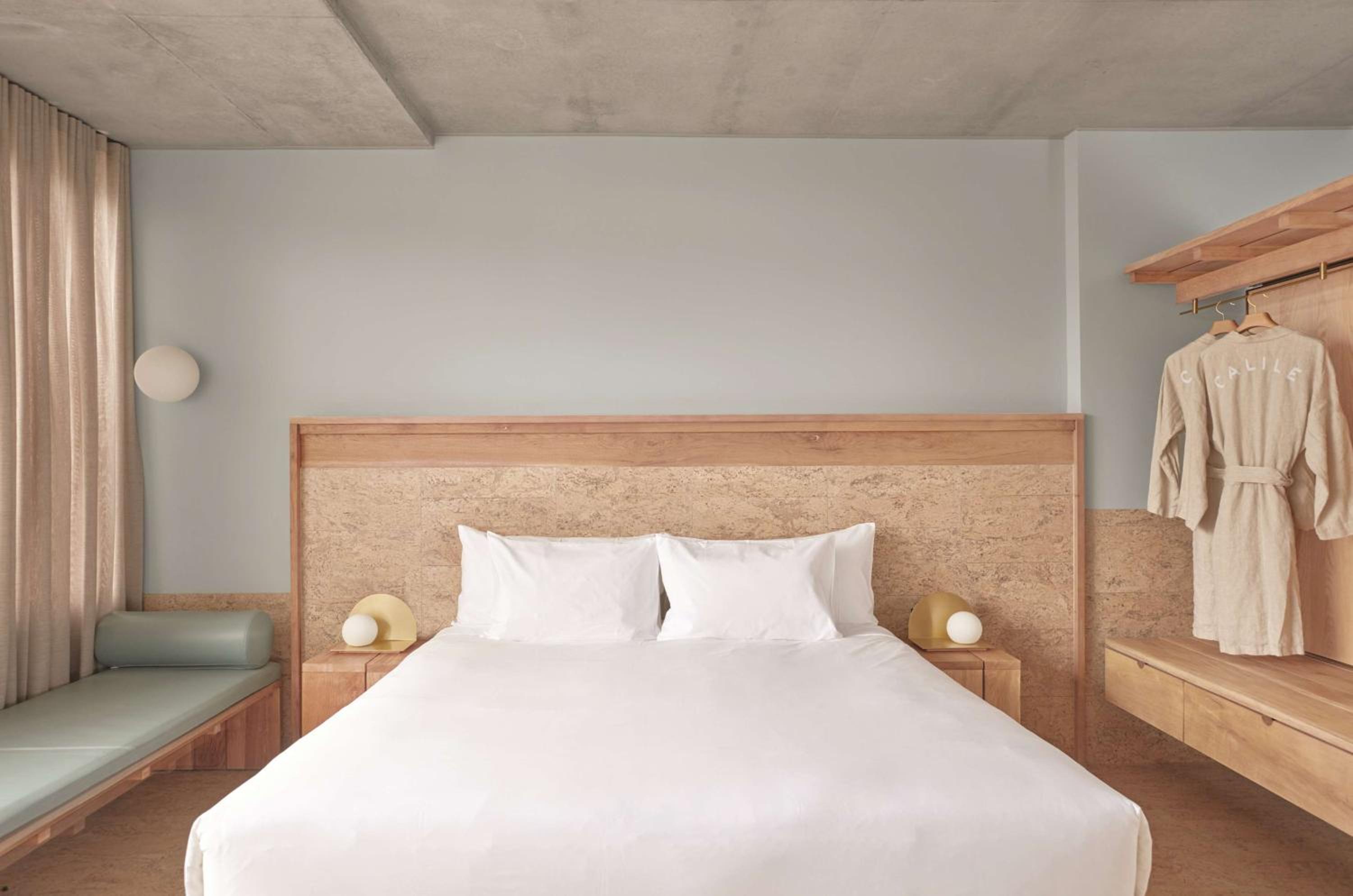 King or Twin Room – Urban