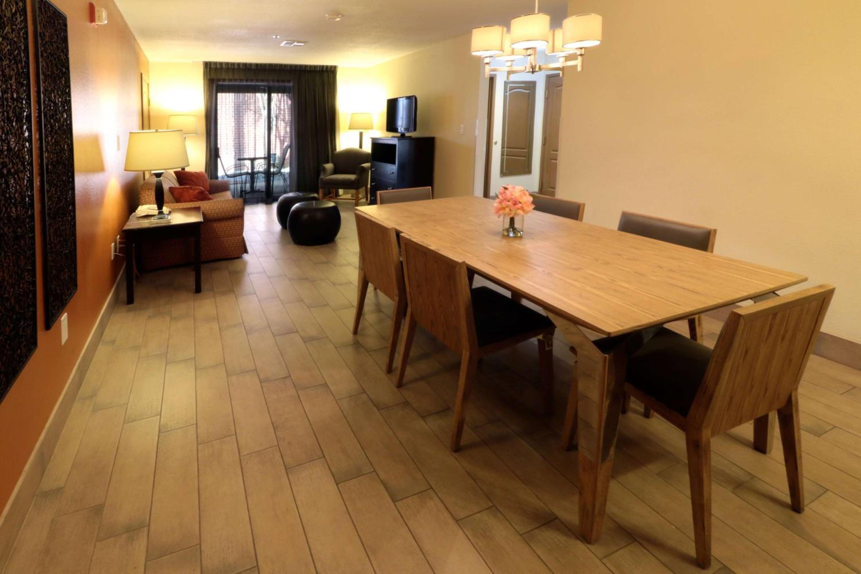 Superior Two-Bedroom Suite - Non-Smoking - Photo 2