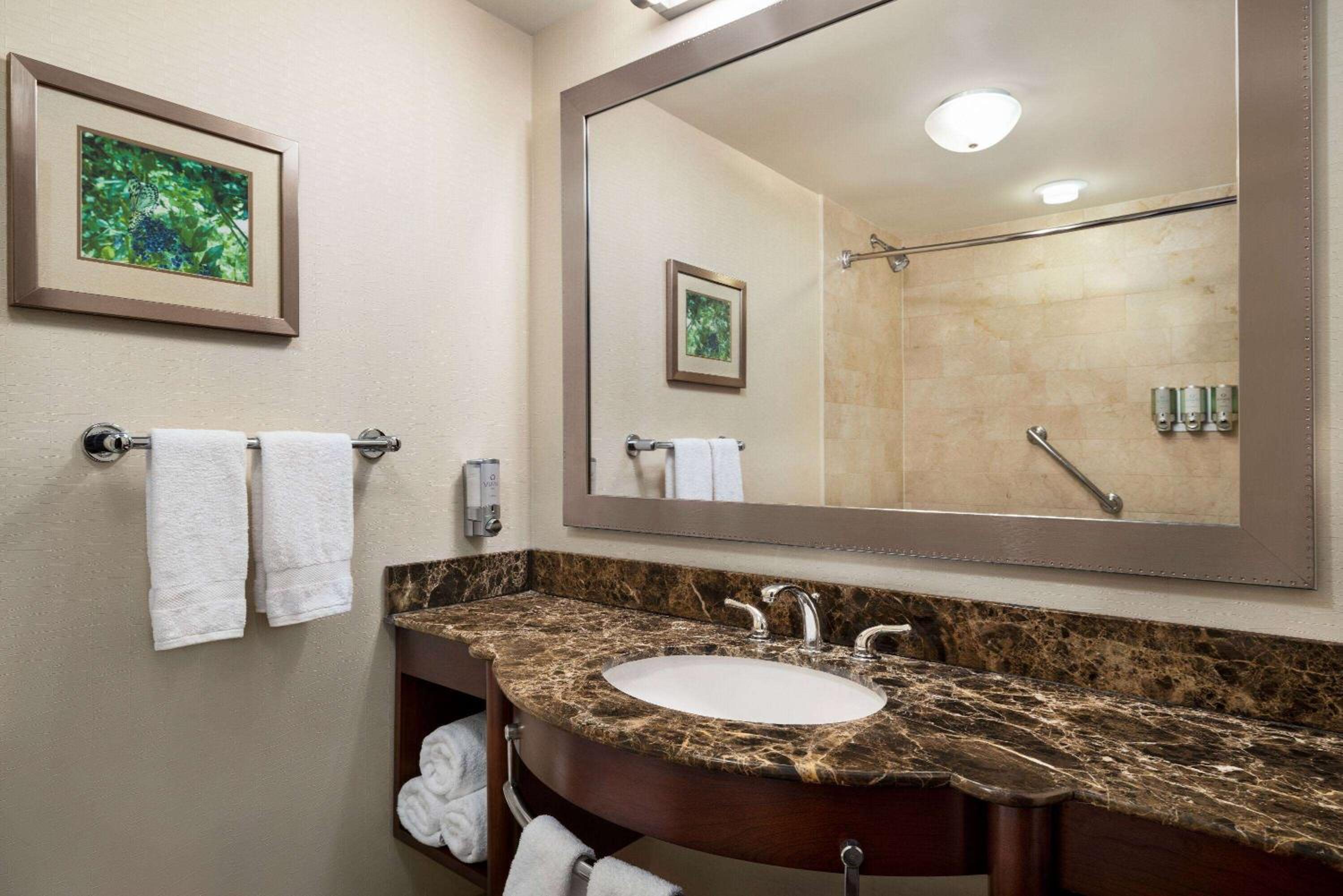 King Room - Disability Access/Non-Smoking - Photo 5